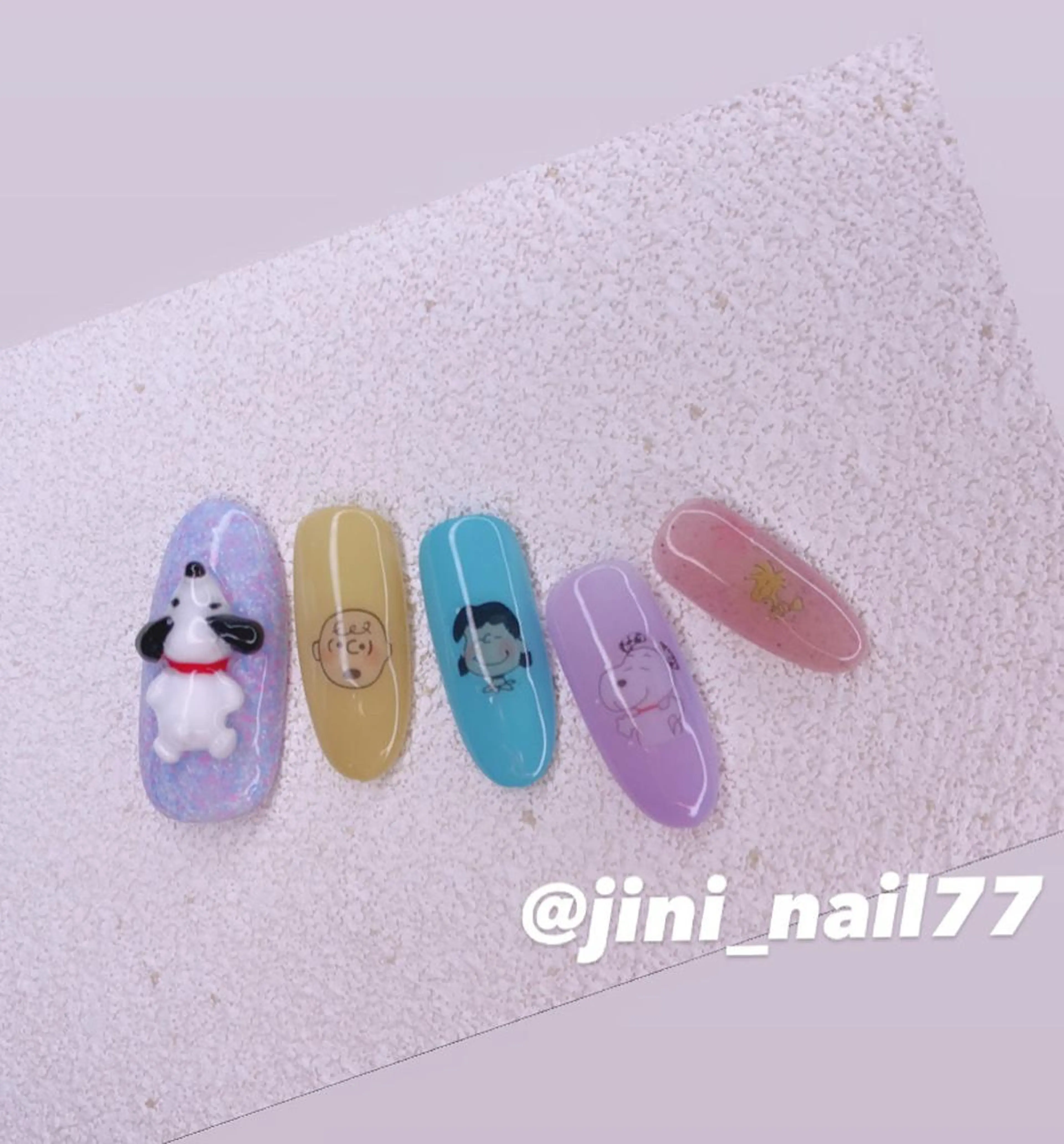 ネイル ハンドネイル JINI NAIL所属・ジニ ネイルのネイルデザイン