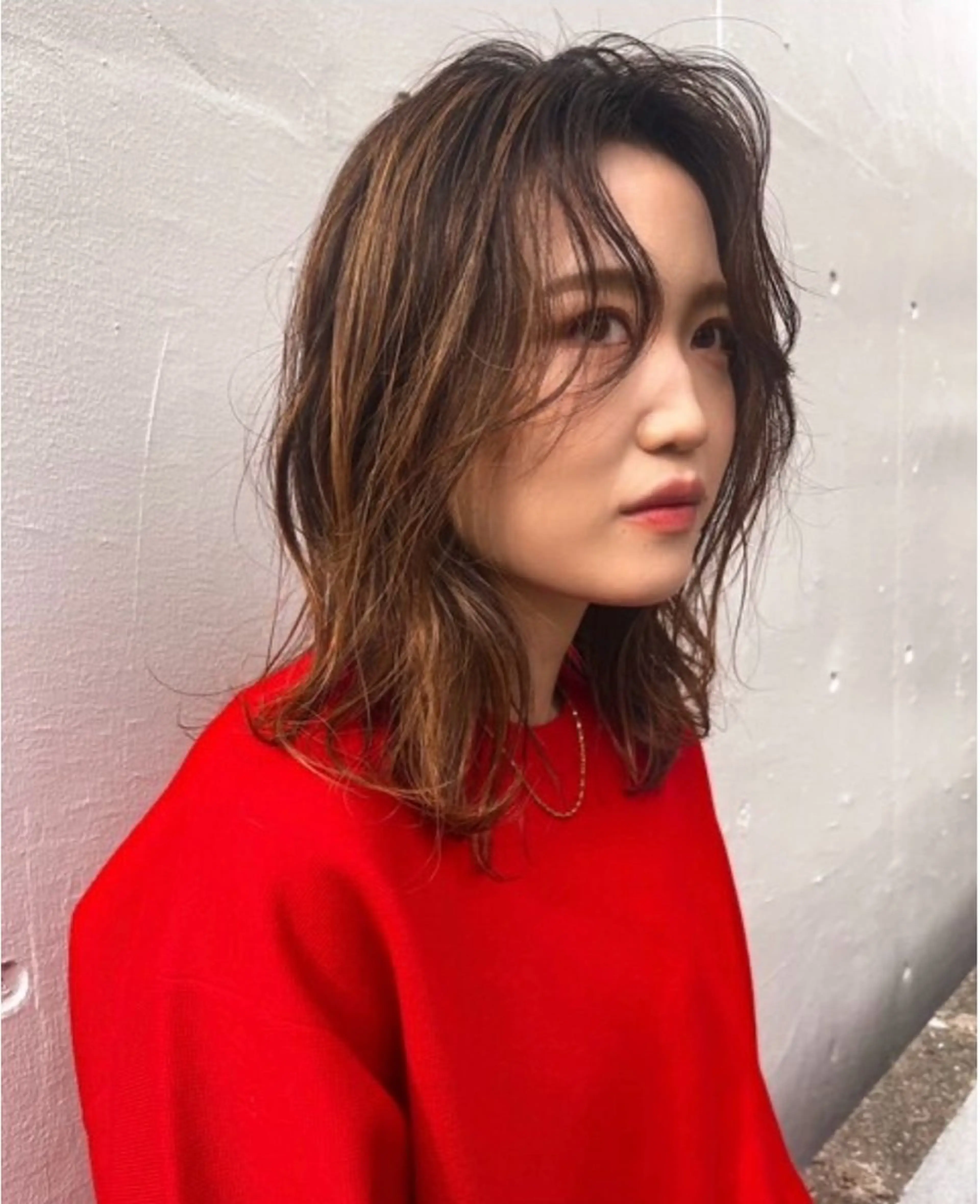 カラー ハイライトカラー 綾香 /透明感カラーのヘアスタイル