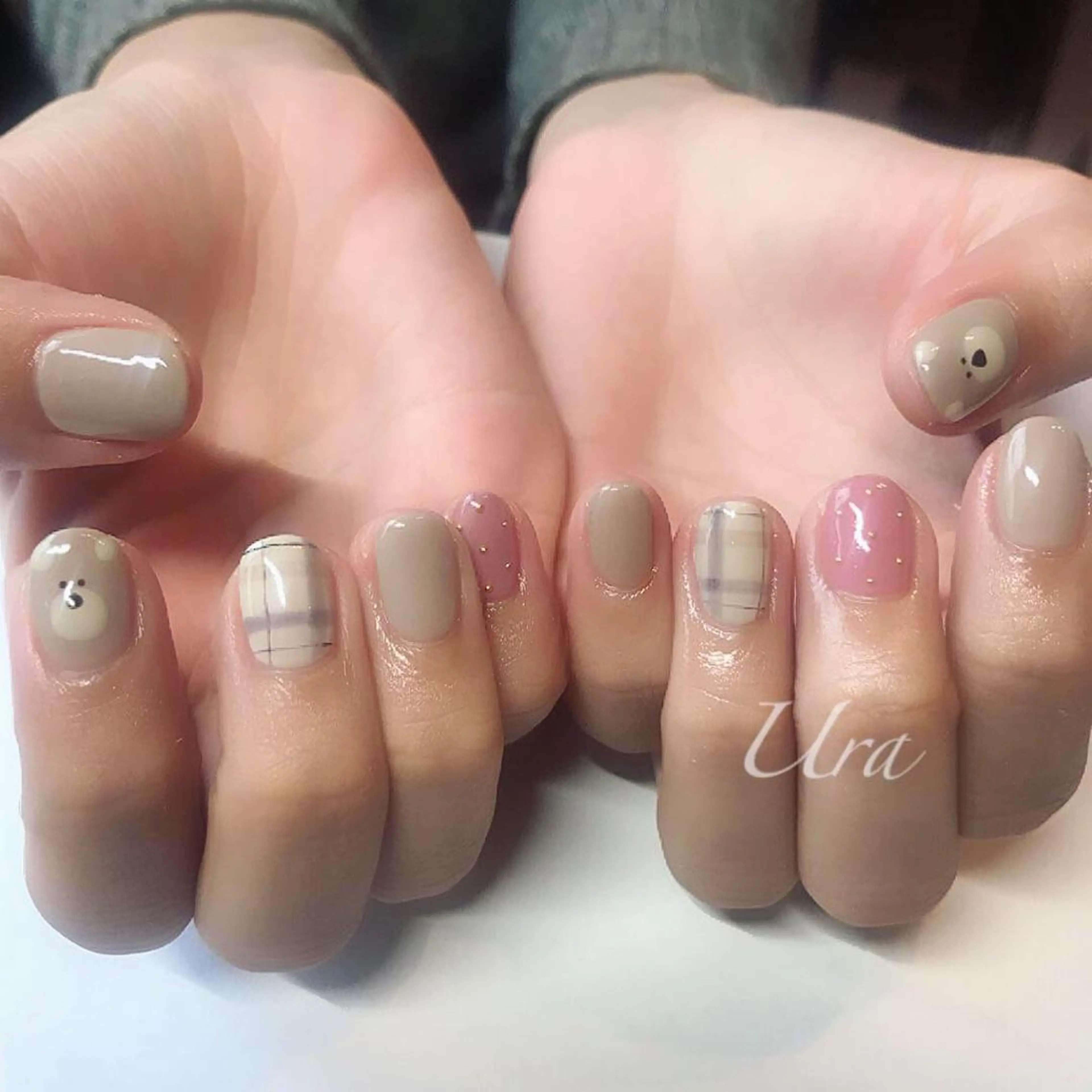 ネイル UrakoNail 《nail》のネイルデザイン