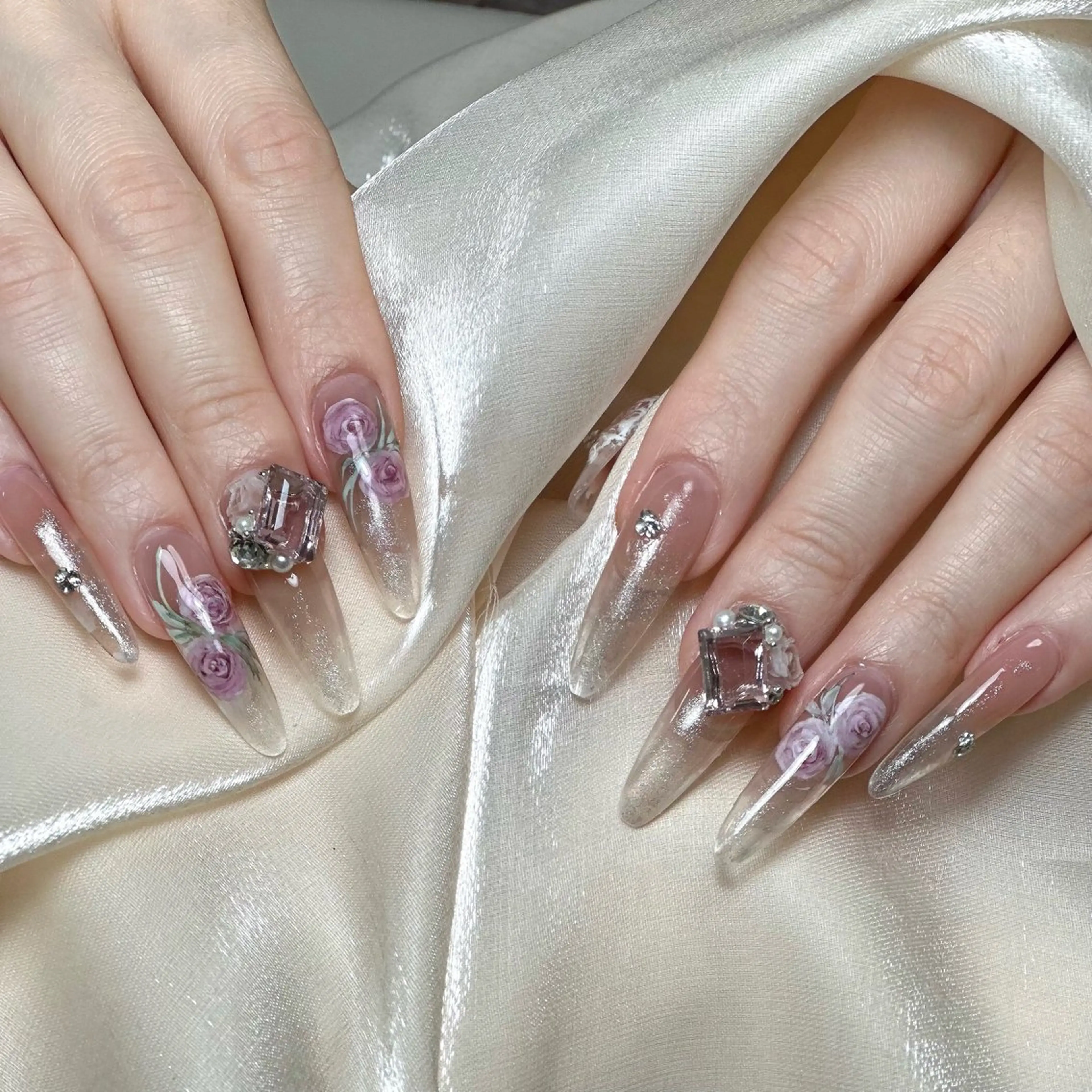 ネイル Maggie Nail🦩のネイルデザイン