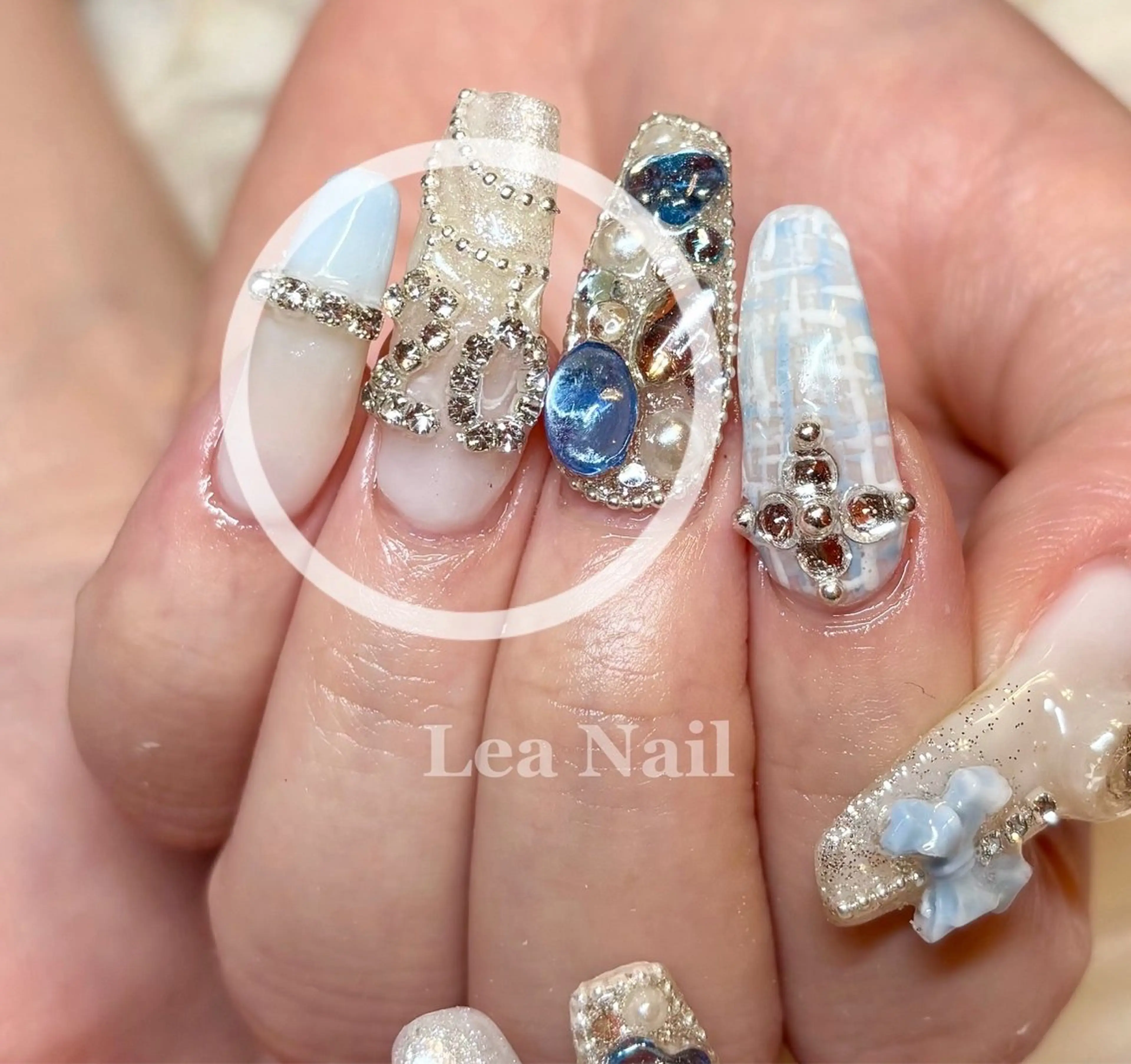 ネイル キラキラネイル Lea Nailのネイルデザイン