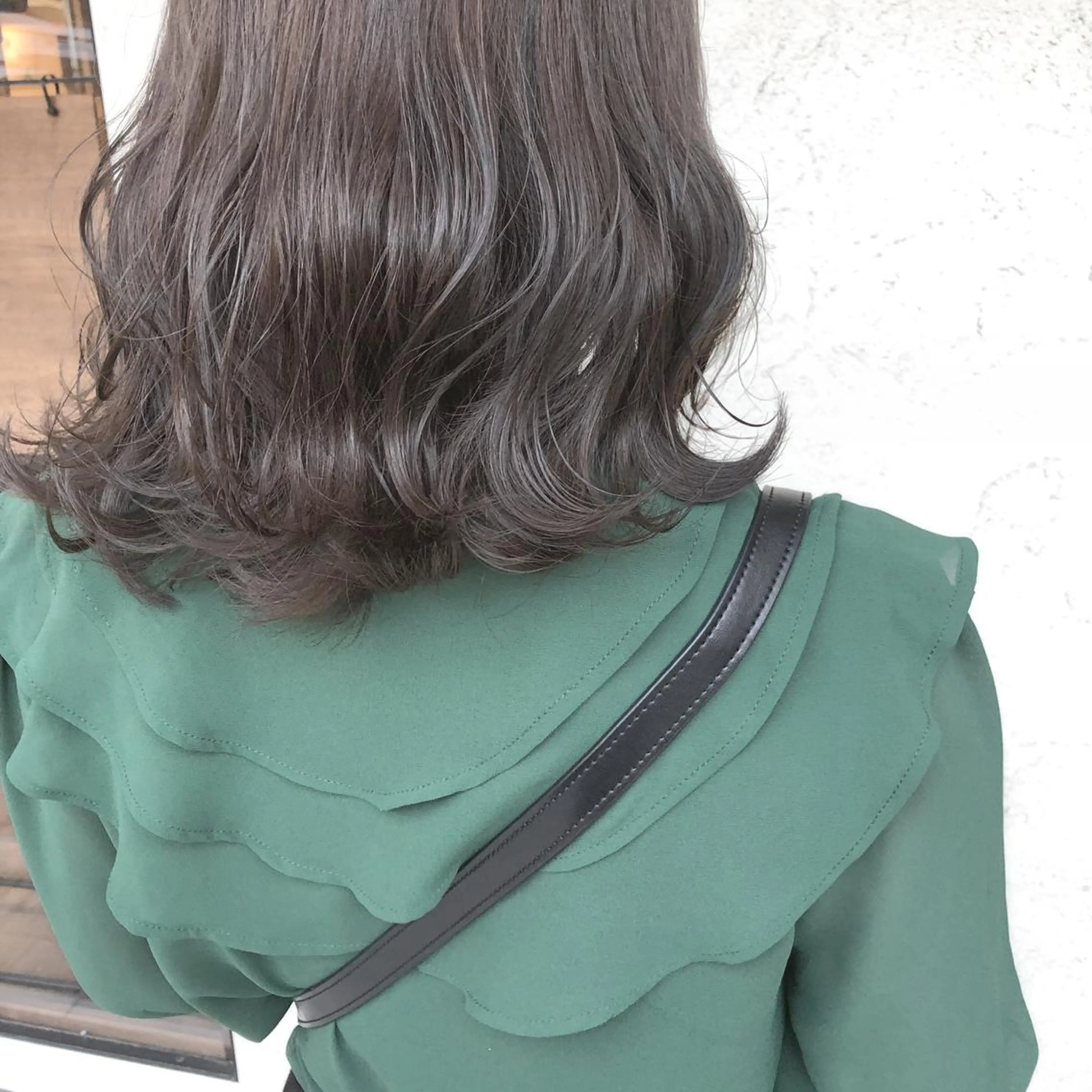 ミディアム カラー ブリーチ ダブルカラー ブリーチなしカラー 艶髪育成サロン 京橋　shinのヘアスタイル