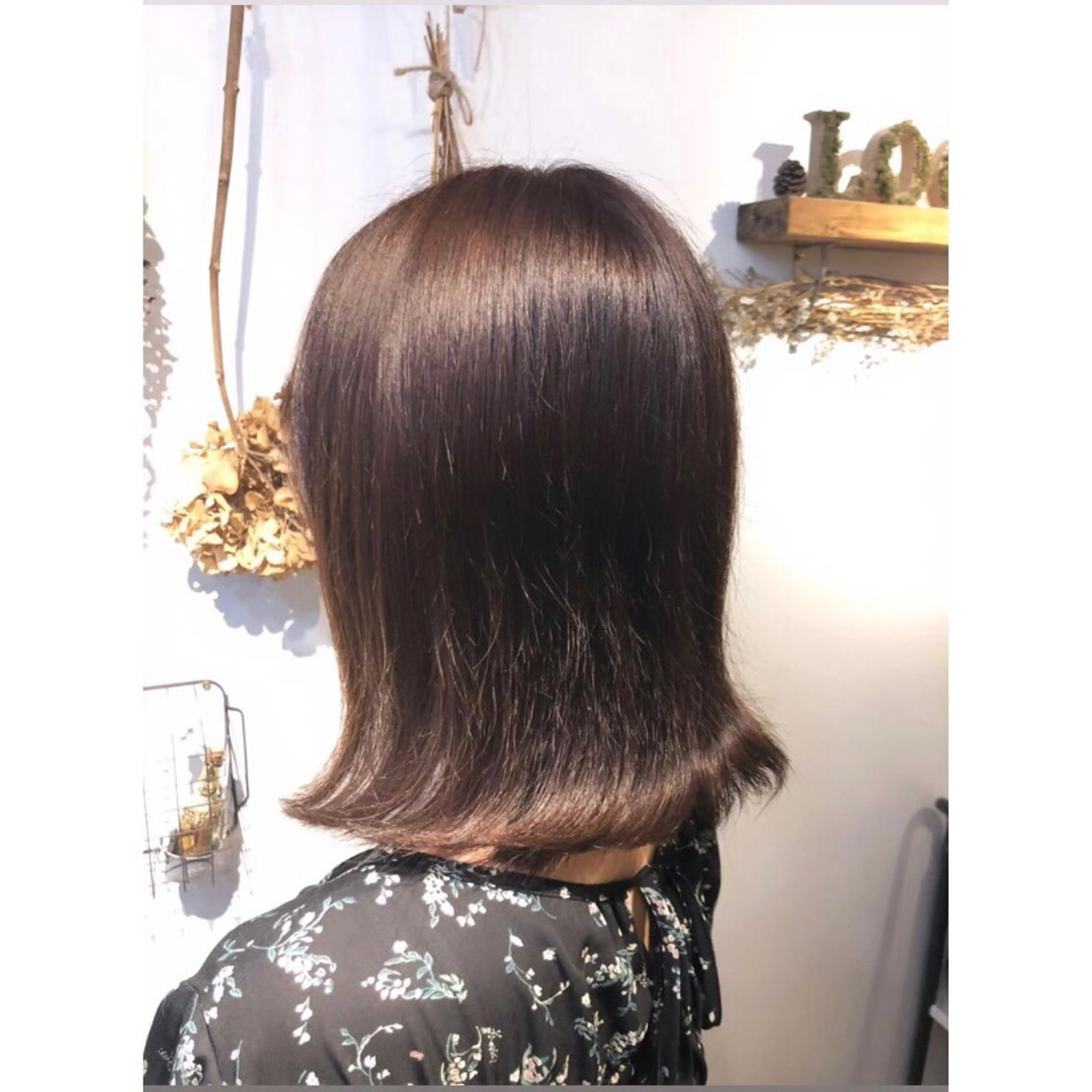 セミロング カラー 髪質改善✨自由が丘 札辻　拓未のヘアスタイル