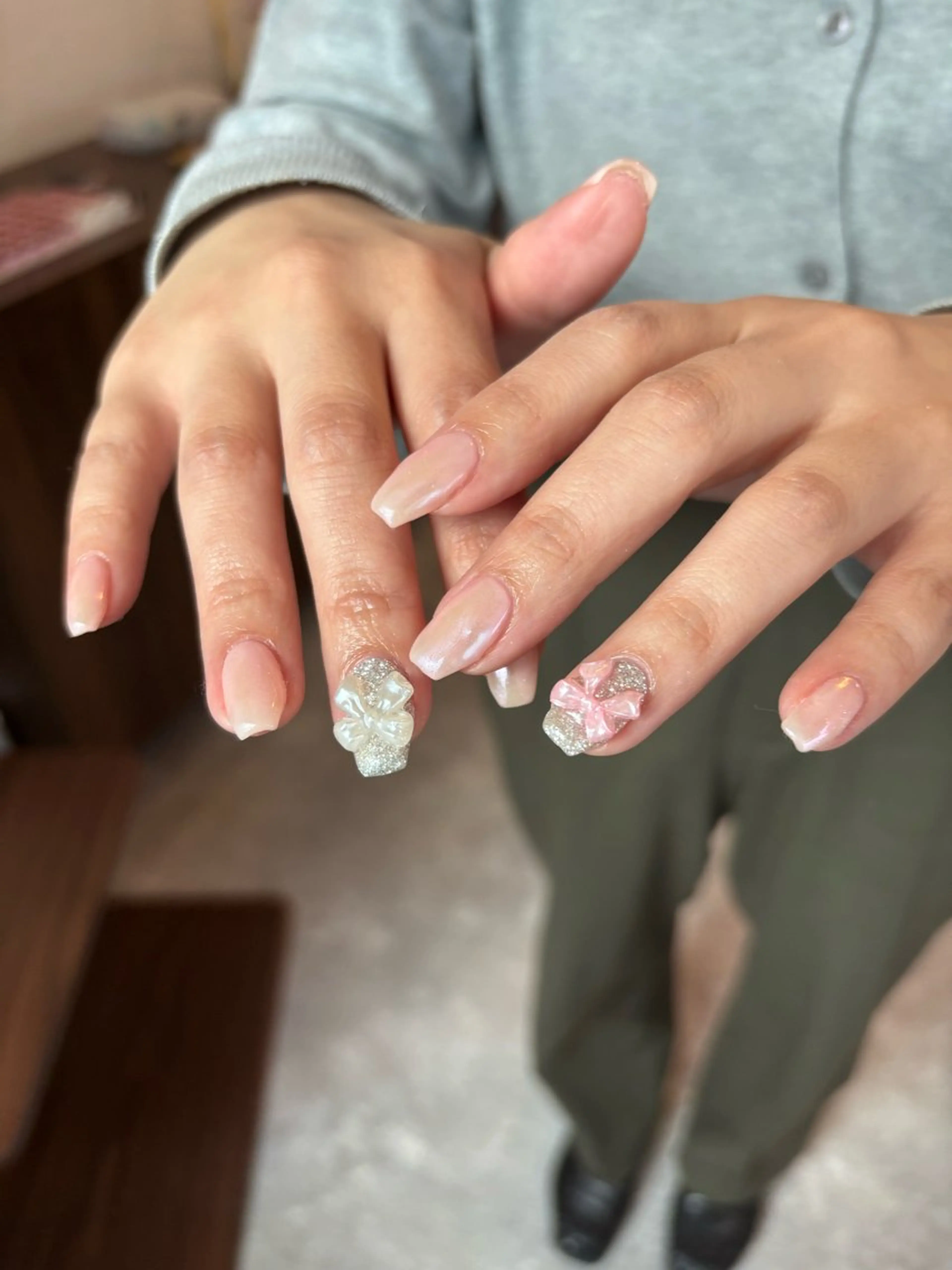 ネイル リボン ハンドネイル 【新宿三丁目】 もえNoël🎨🤍のネイルデザイン