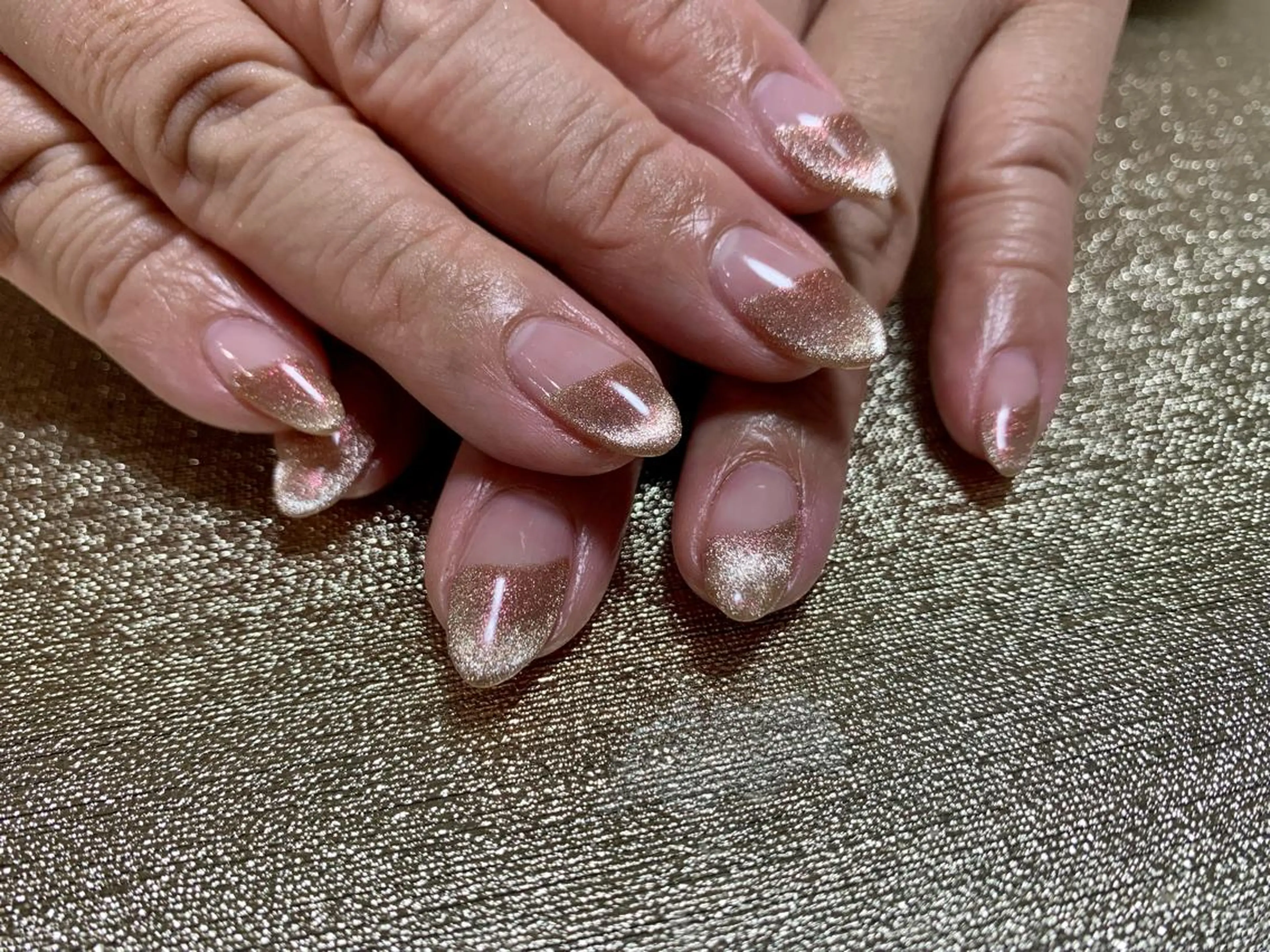 ネイル フレンチネイル マグネットネイル 斜めフレンチ ハンドネイル 斉藤 姫乃のネイルデザイン