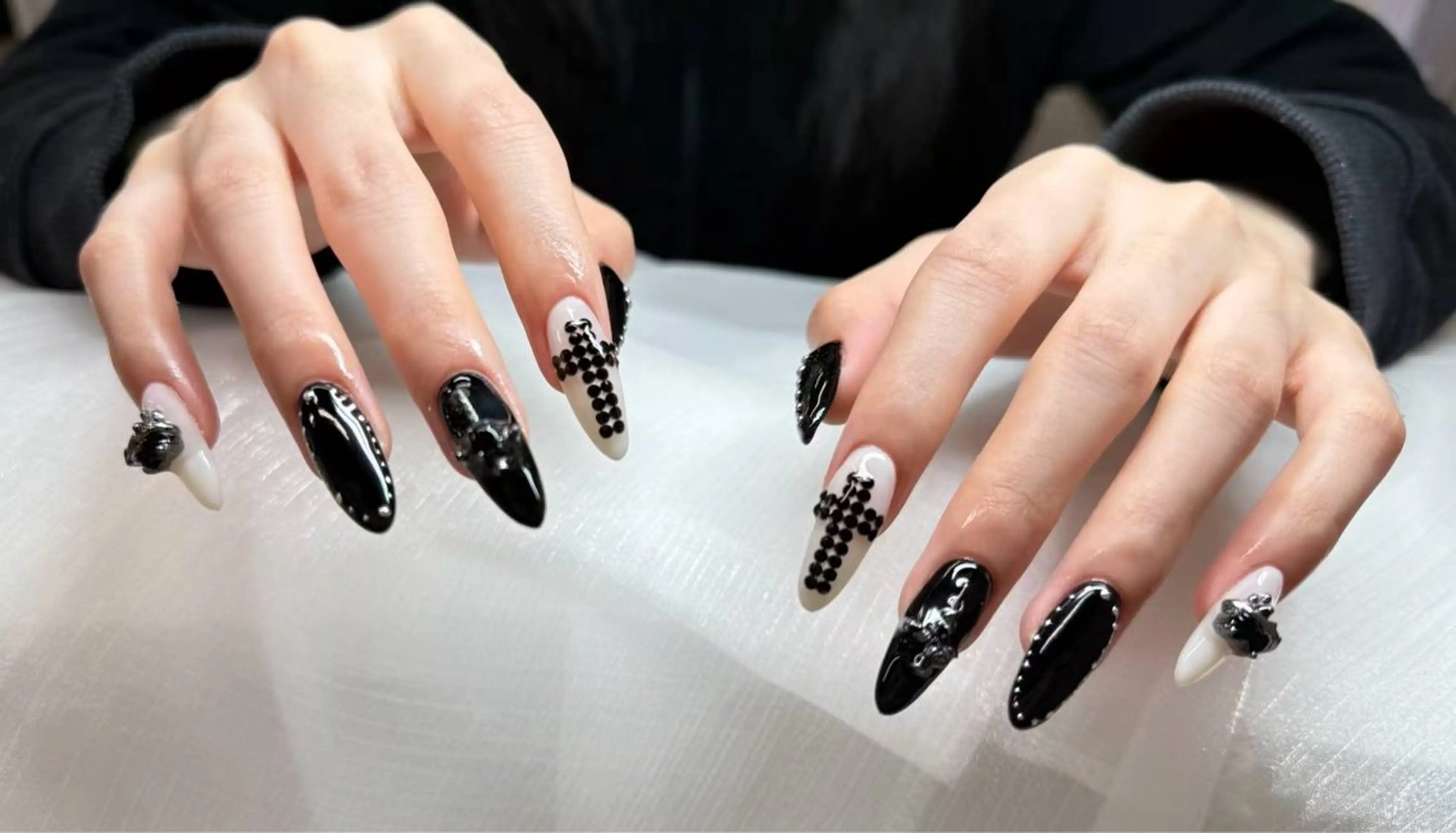 ネイル ハンドネイル ハンドケア Kaka_ パラジェル、長さだしのネイルデザイン