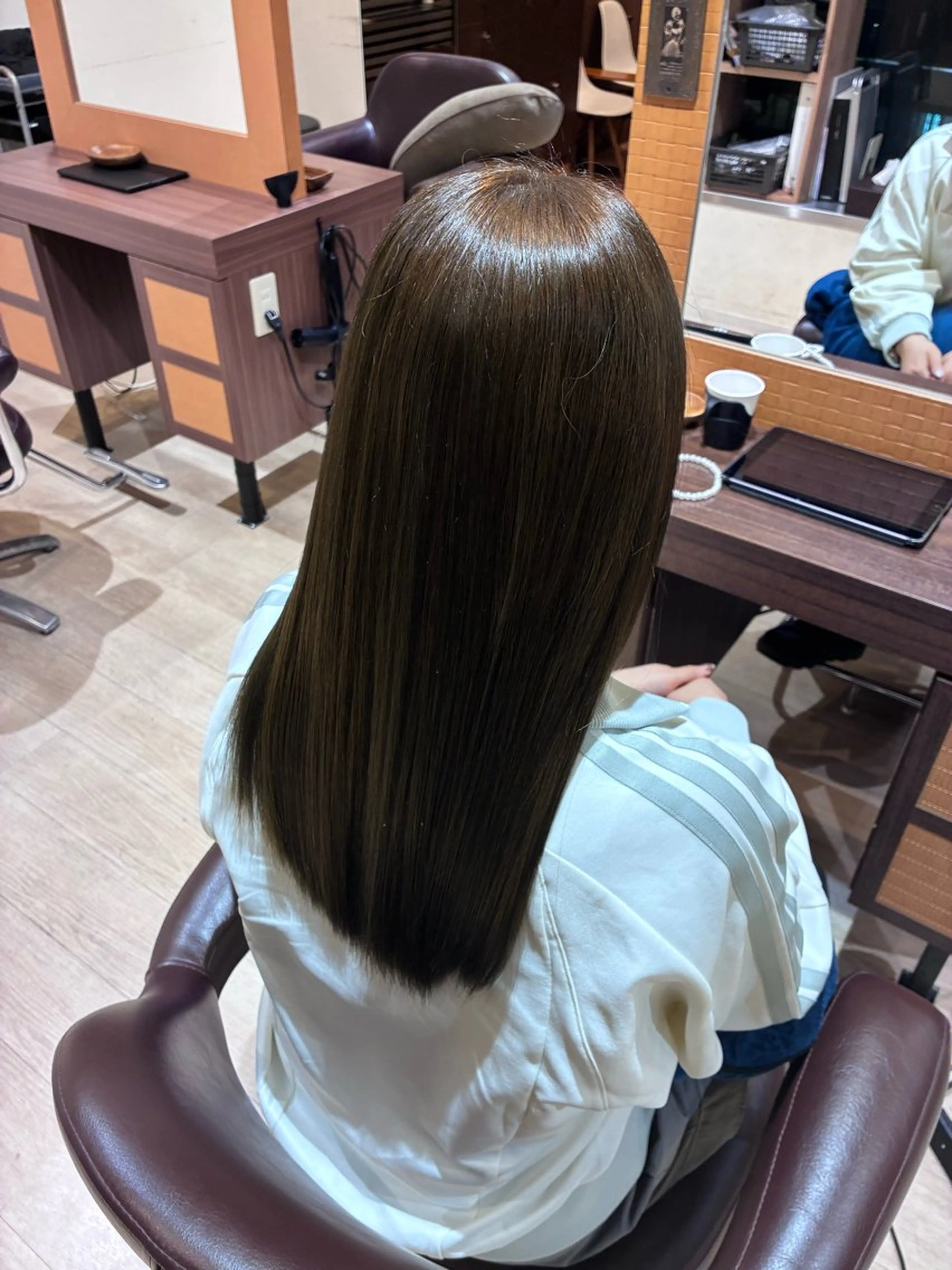 ロング ヘアカラー Orque kazuneのヘアスタイル