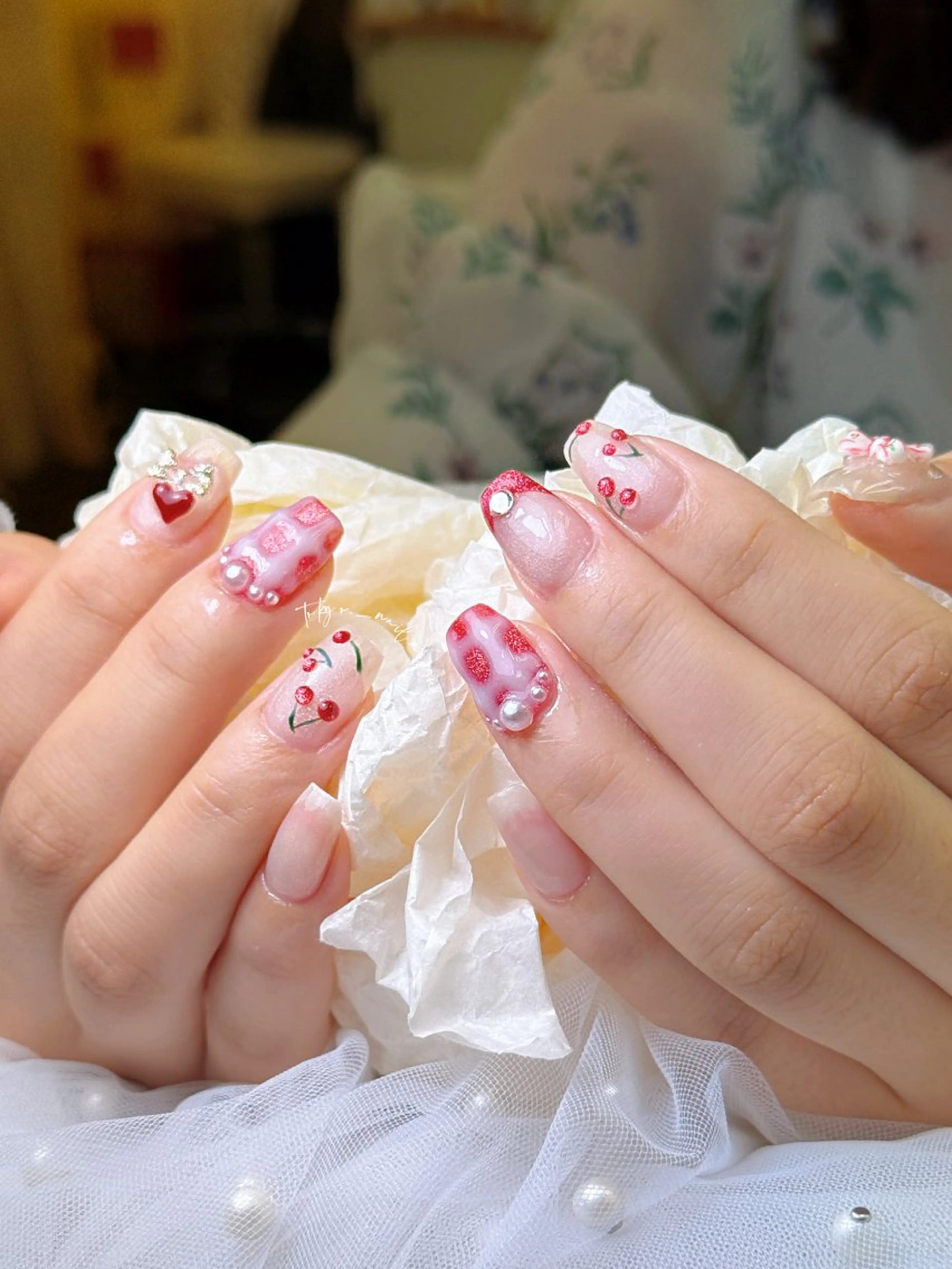 ネイル マグネットネイル ハンドネイル ア リスのネイルデザイン