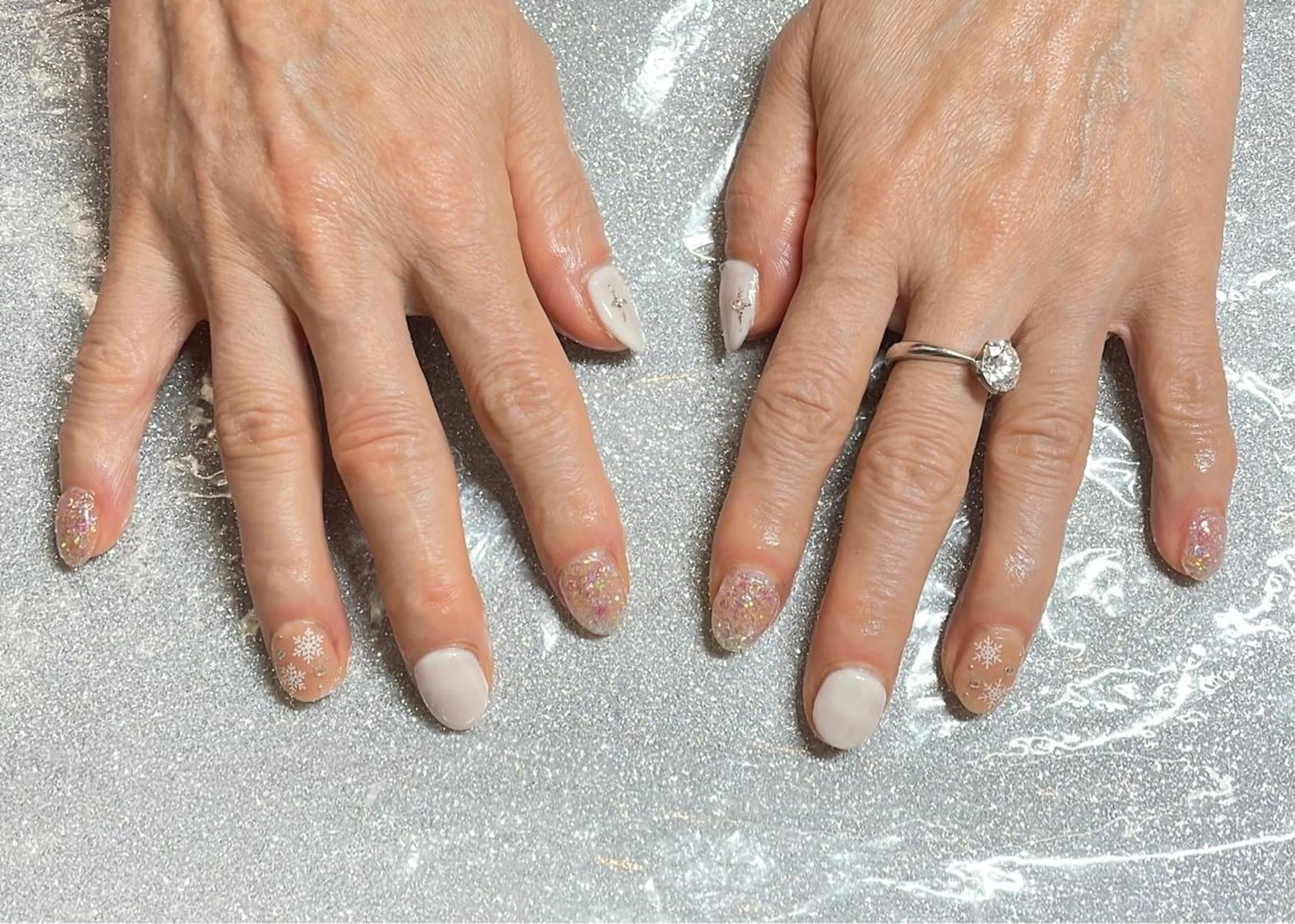 ネイル ハンドネイル VIERU 🌈🎀💖のネイルデザイン