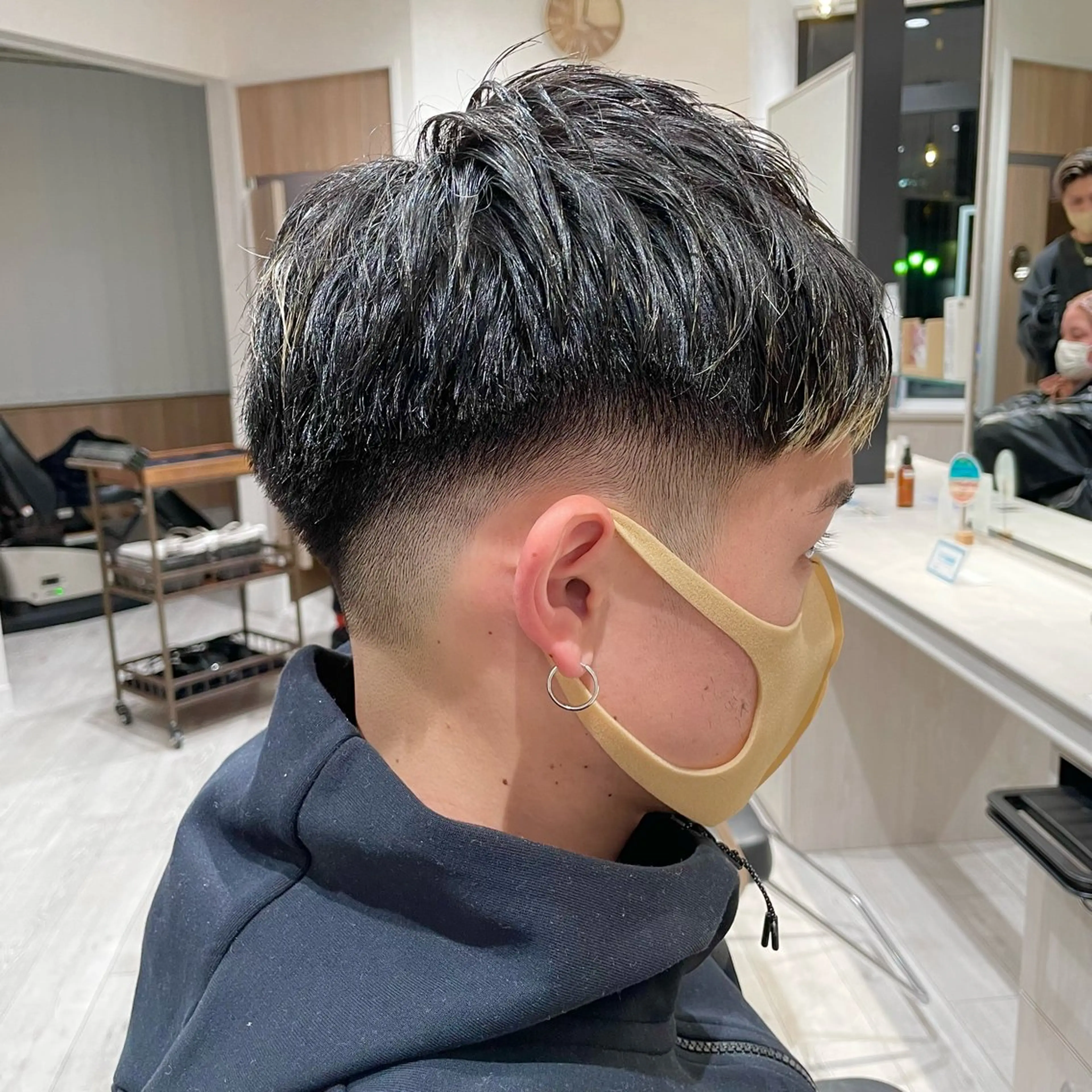 メンズカット+ハイライト+カラーの写真