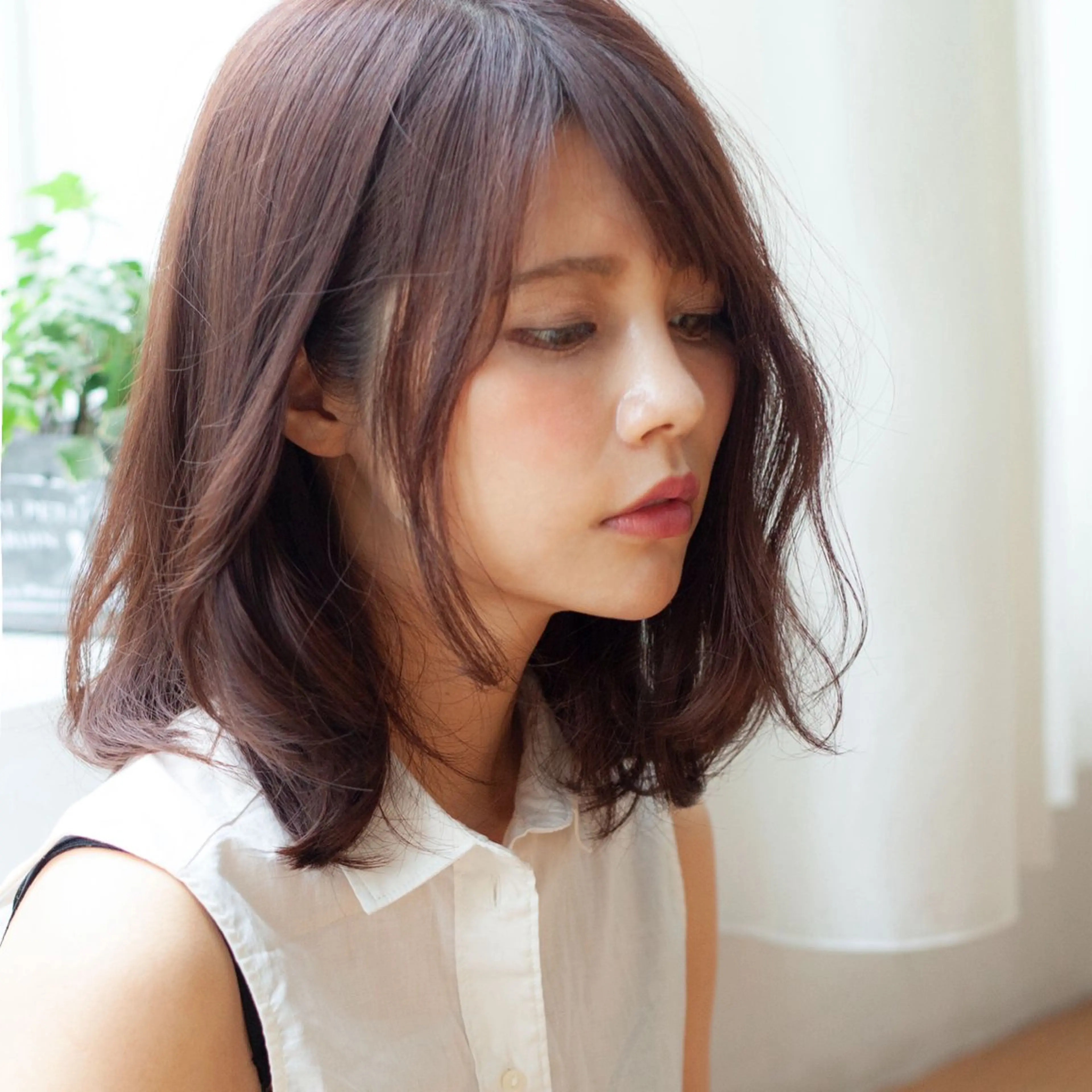 ミディアム カラー パーマ ヘアアレンジ ミディアムレイヤー ブラウンカラー ピンクカラー ピンクブラウン レイヤーカット カット ヘアカラー トリートメント VIVIE【ヴィヴィ】所属・髪質改善/韓国風 レイヤー/田村祐樹のヘアスタイル