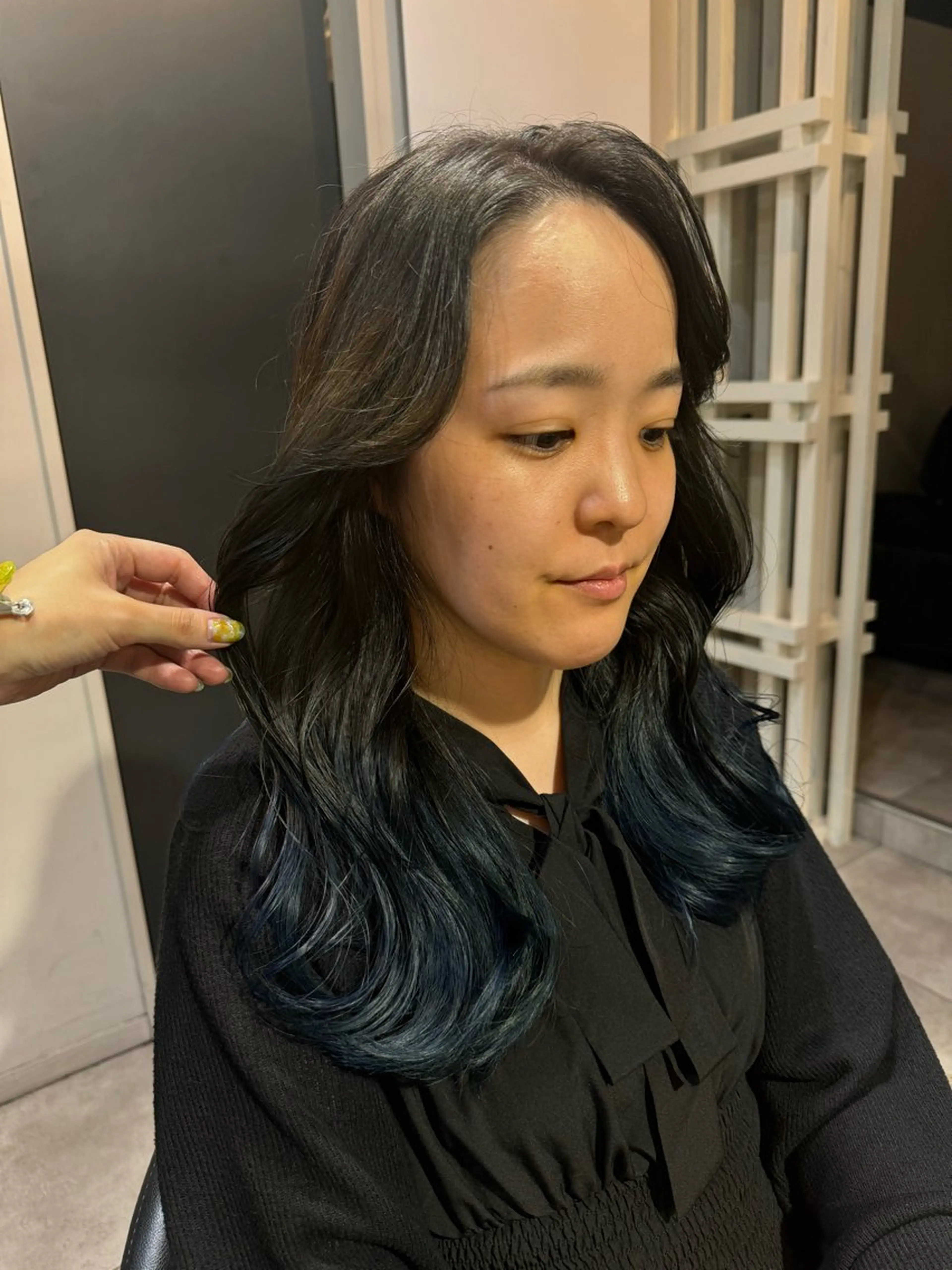 セミロング カラー ブルーカラー ヘアカラー トリートメント Dxxxx III所属・女性目線の大人 メンズ*Ayakaのヘアスタイル