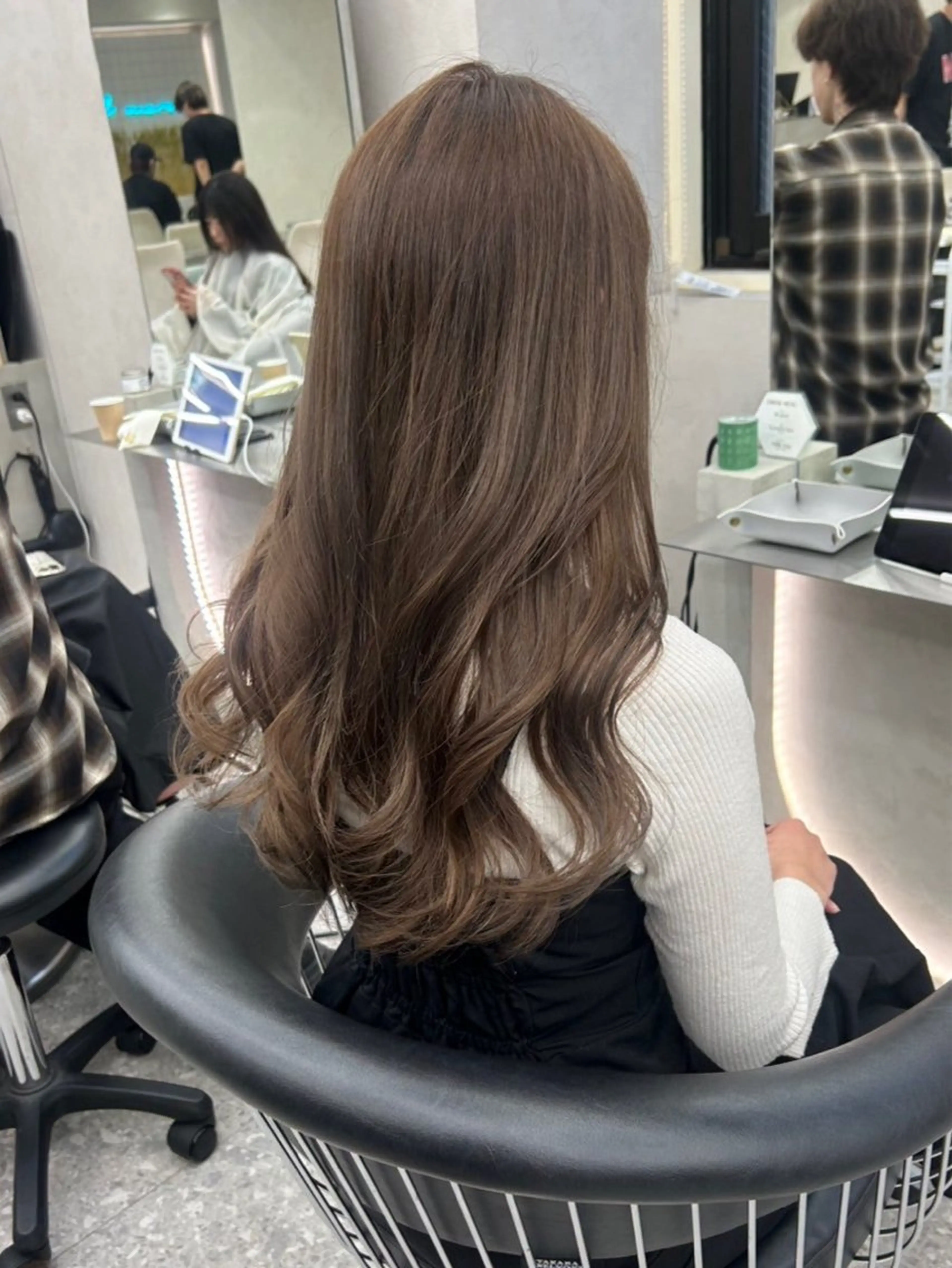 ロング カラー 🎀大川 錬🎀 ブリーチなしWカラーのヘアスタイル
