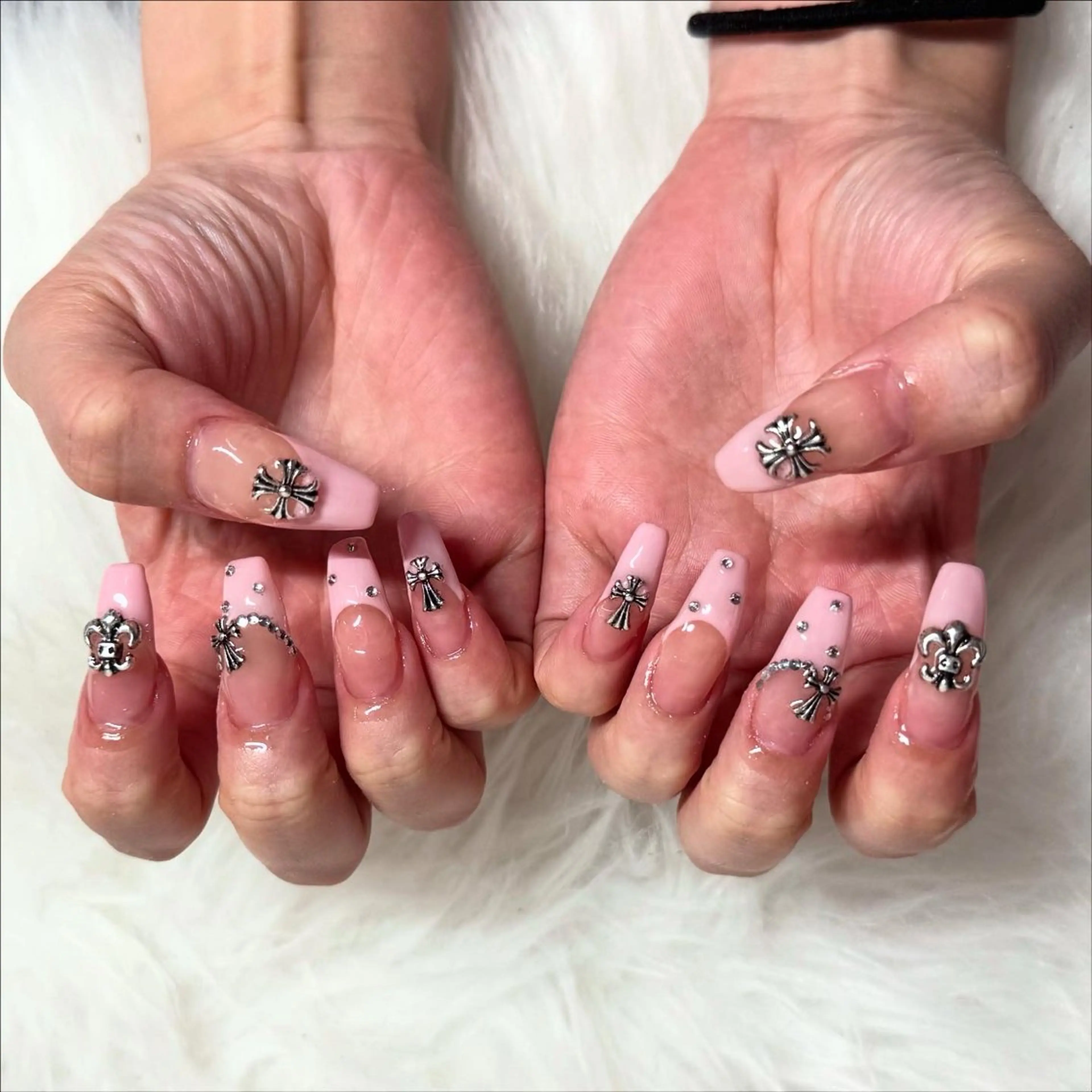 ロング ハンドネイル mao .のネイルデザイン