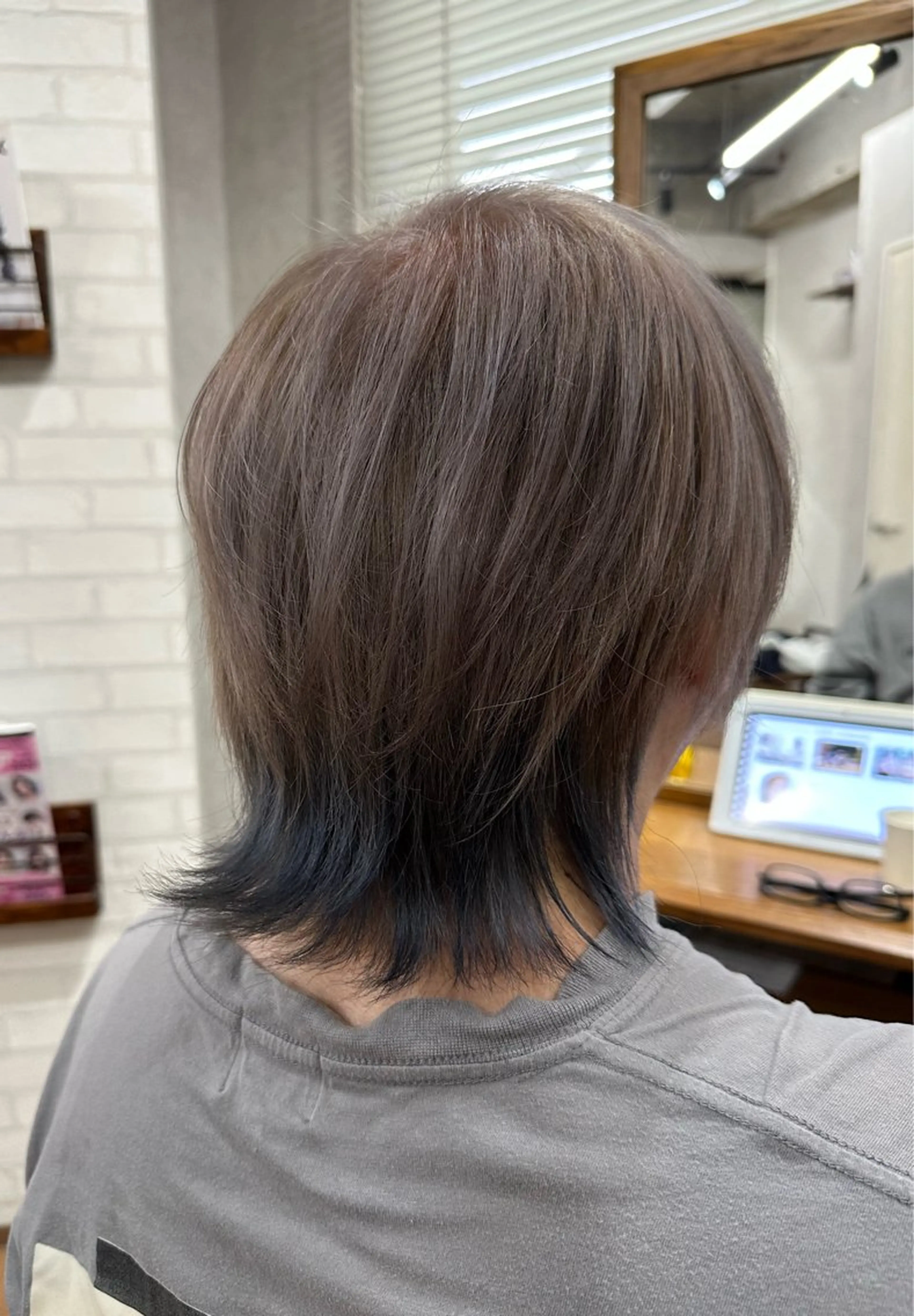 ミディアム ヘアカラー ✂️秋葉原 🤍YURI🤍のヘアスタイル
