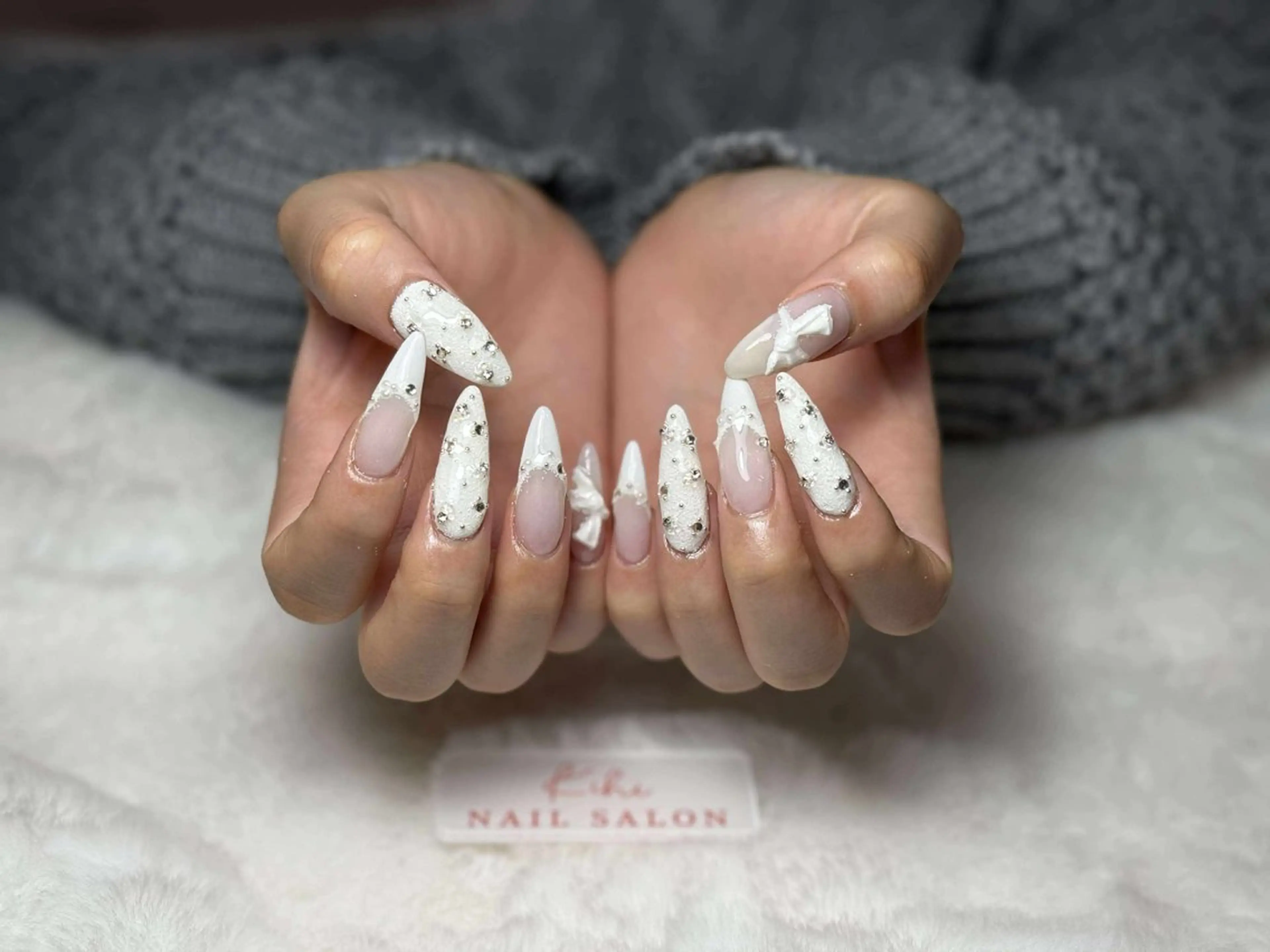 ネイル アートネイル フレンチネイル ジェルネイル グラデーション 韓国ネイル ハンドネイル ハンドケア さくら💮💮 【オフ無料】のネイルデザイン