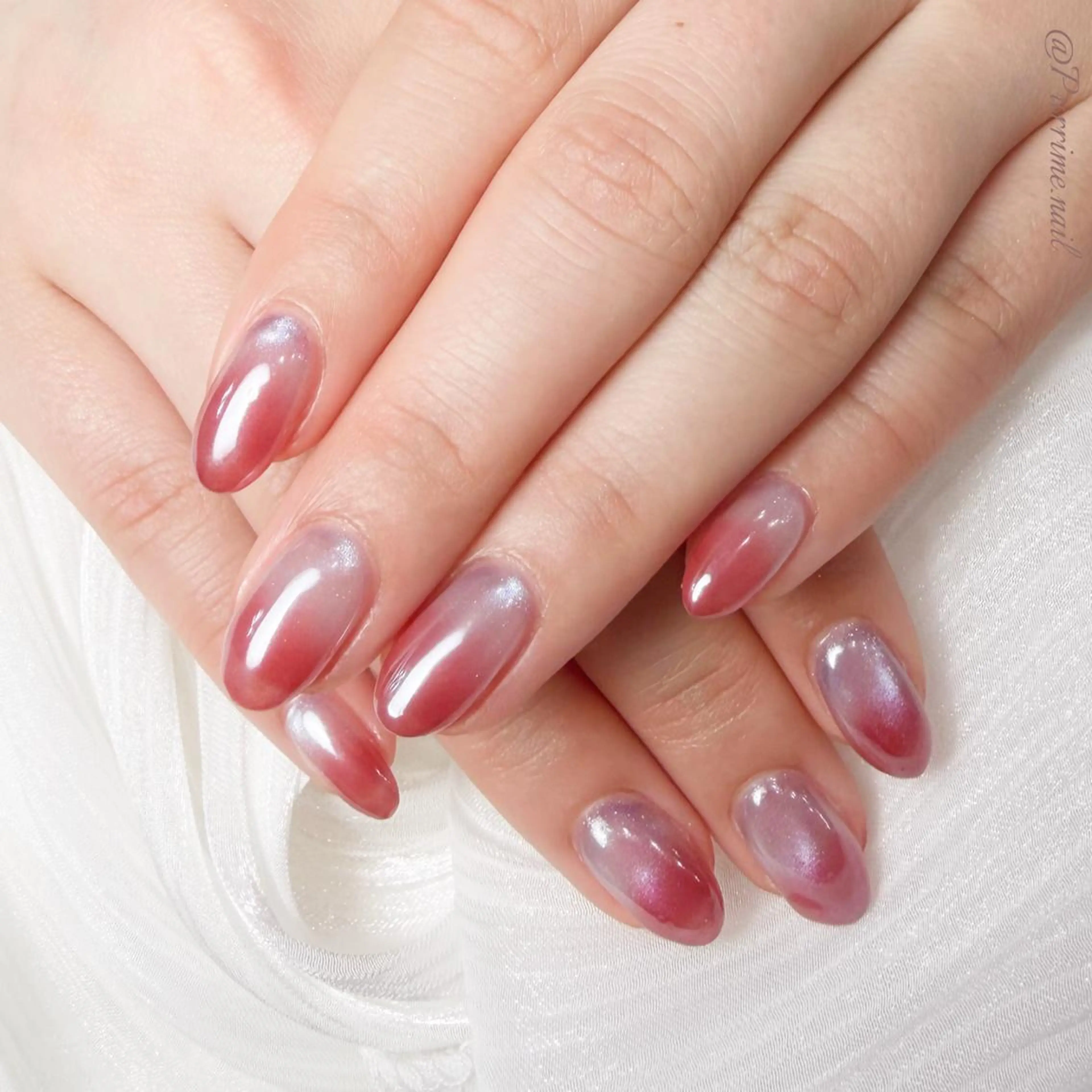 ネイル ミラーネイル ハンドネイル 鹿取 春子Teamのネイルデザイン