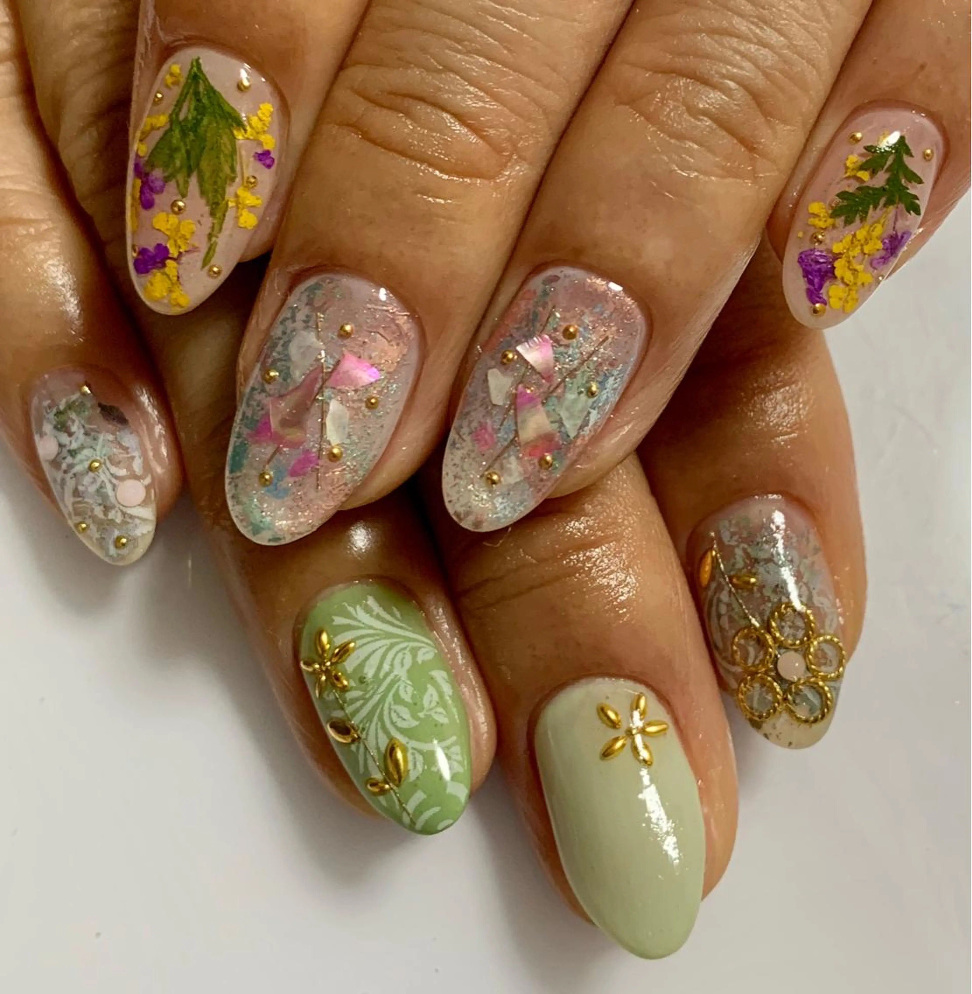 ネイル ハンドネイル Nail&Eyelash Amour(アムール)所属・山下 愛のネイルデザイン