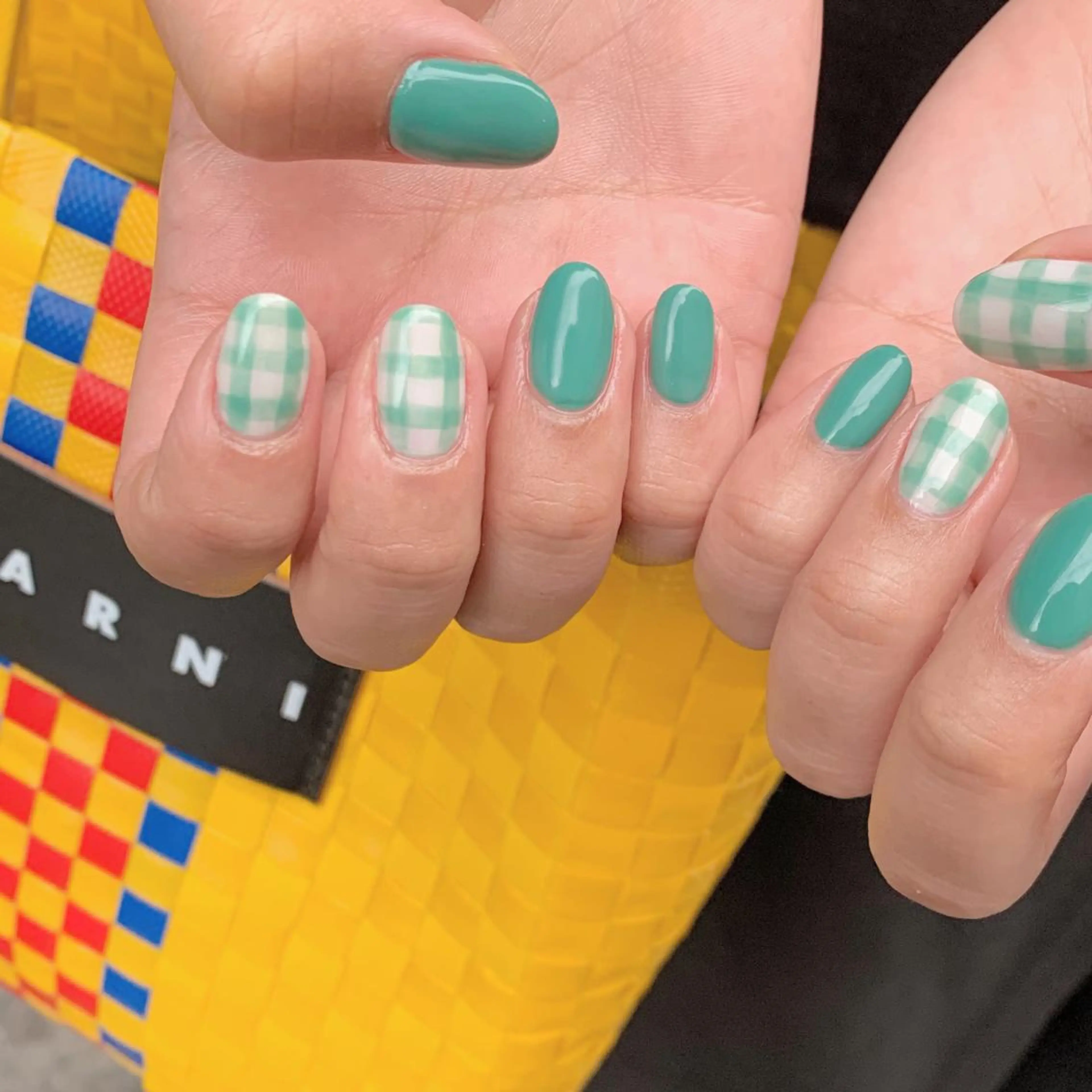 ネイル グリーン mana ☾のネイルデザイン