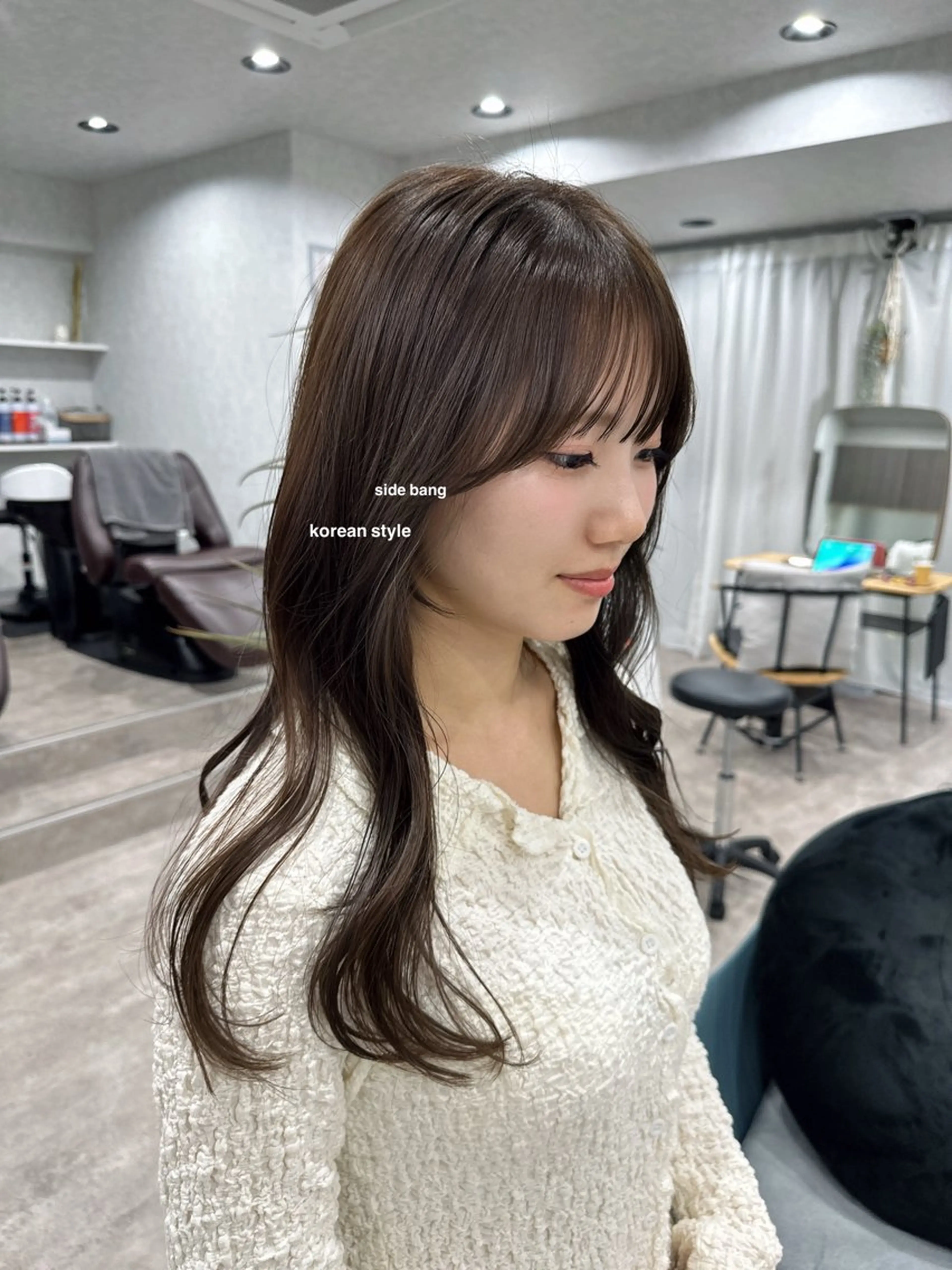 セミロング カラー カット ヘアカラー トリートメント v-lab studio所属・韓国レイヤーカット/ 艶カラー/ noaのヘアスタイル