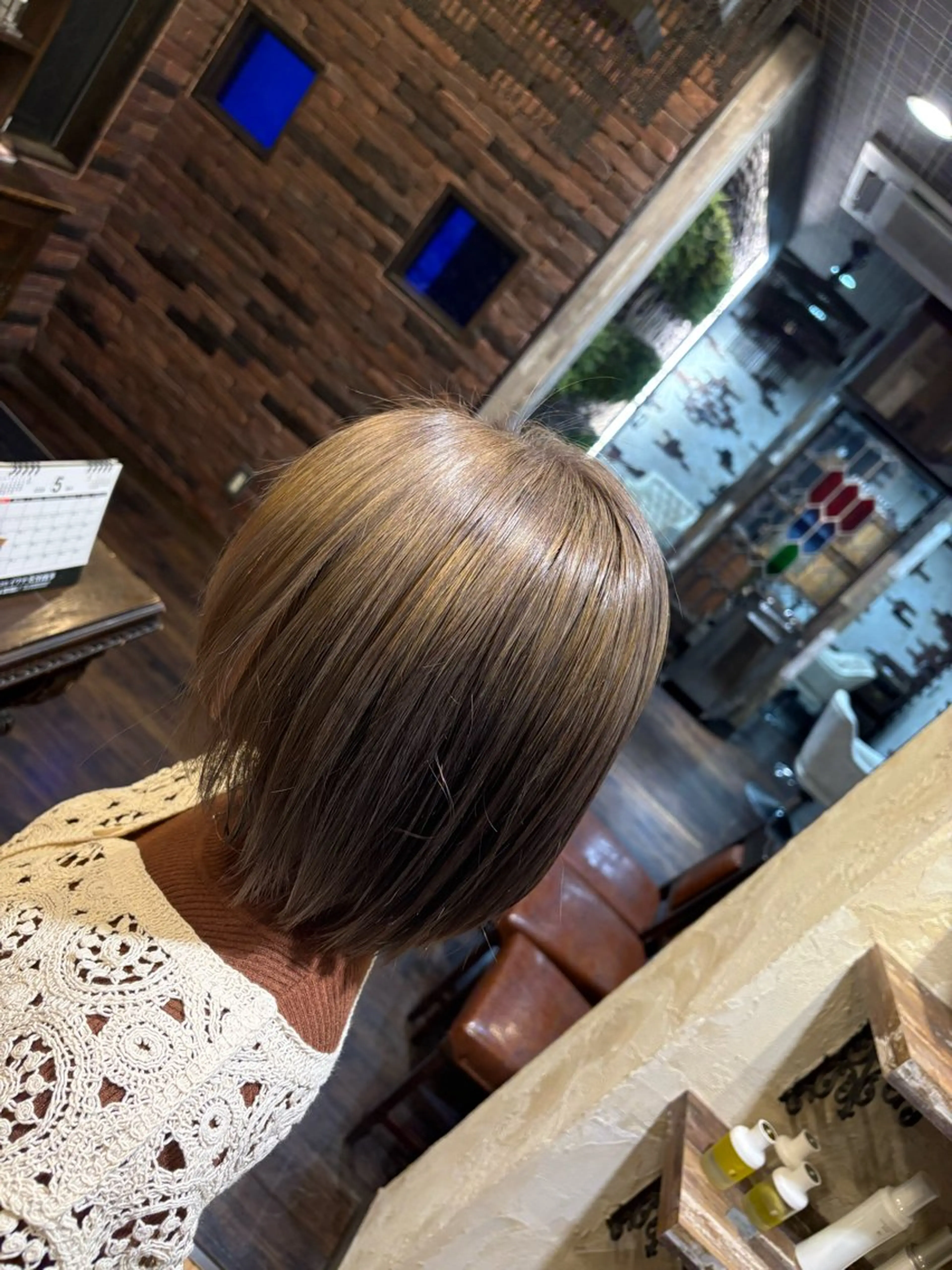 ミディアム ヘアカラー Calbari 鎌田美歩のヘアスタイル