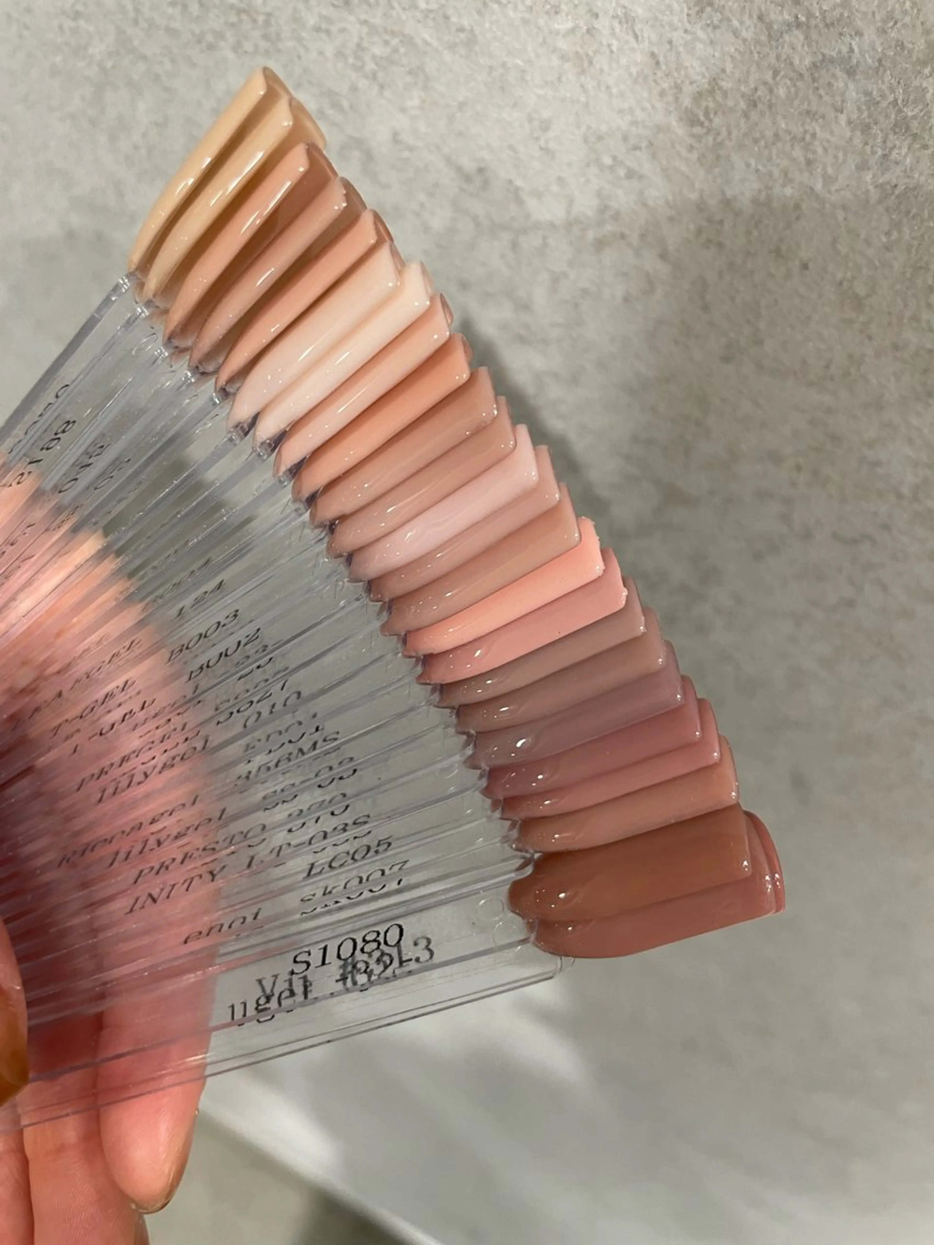 ネイル NOA⌇ para gelのネイルデザイン