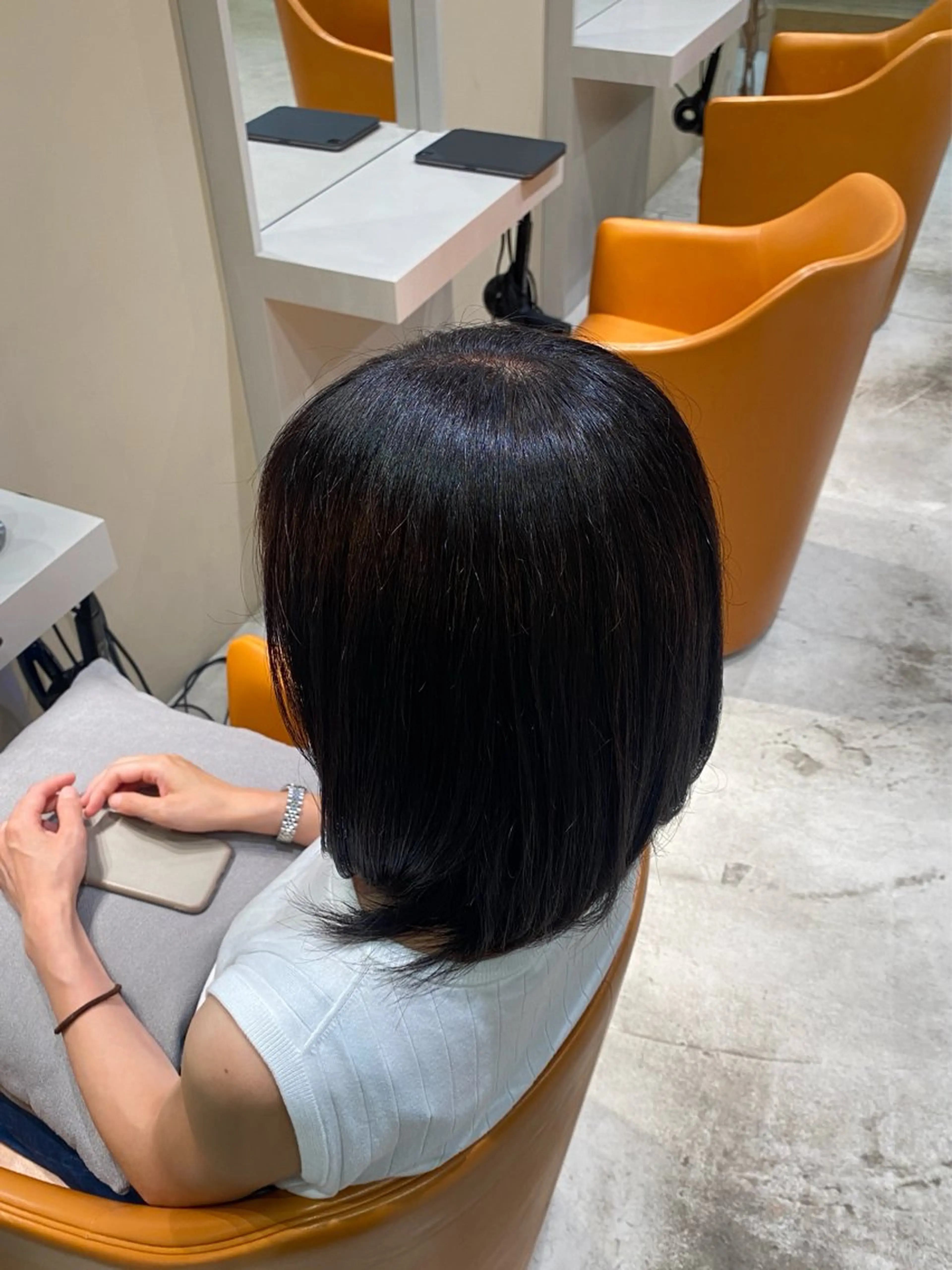 ミディアム カラー 石井美羽 NEROのヘアスタイル