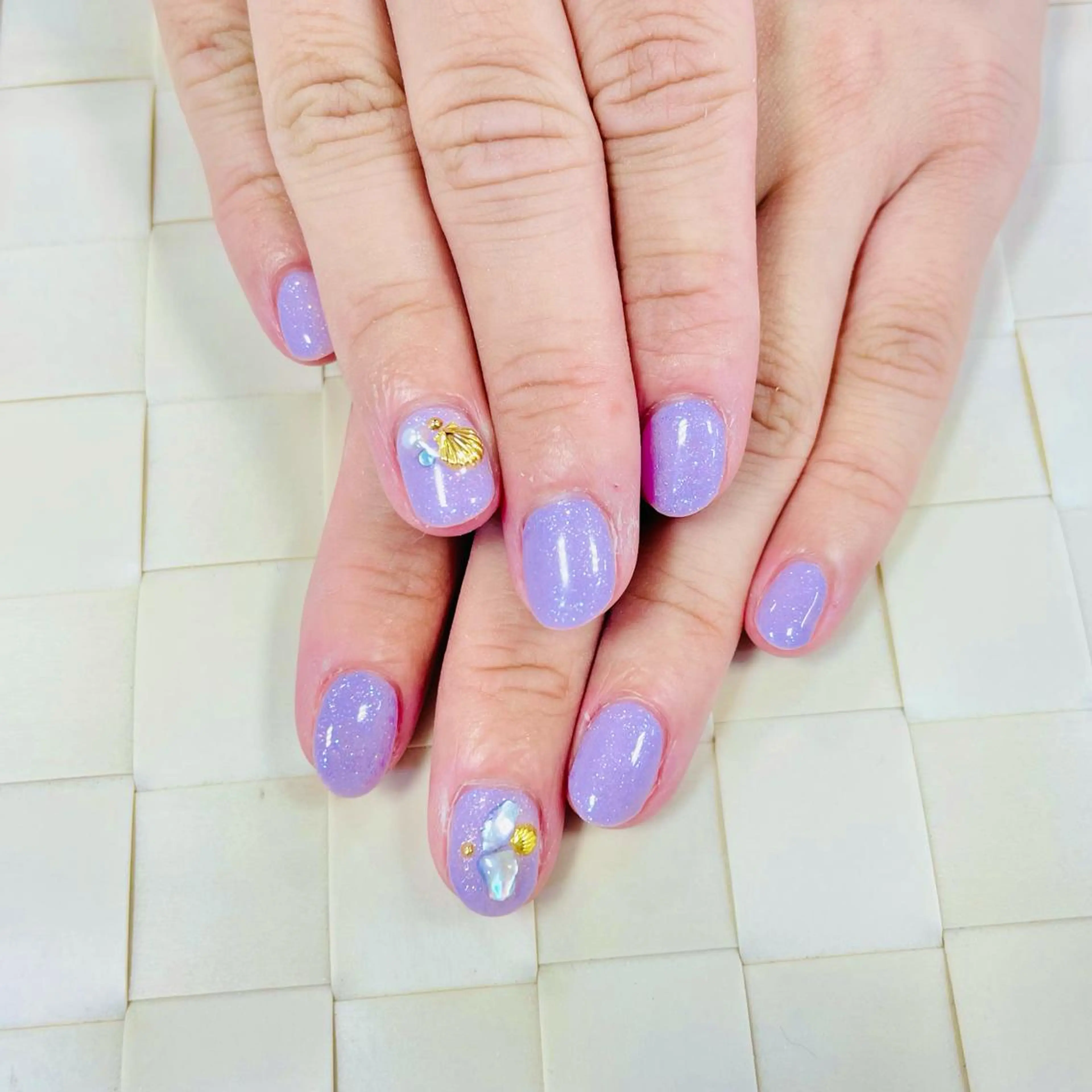 ネイル e+LUCIA NAIL関内店所属・花岡 佑紀のネイルデザイン