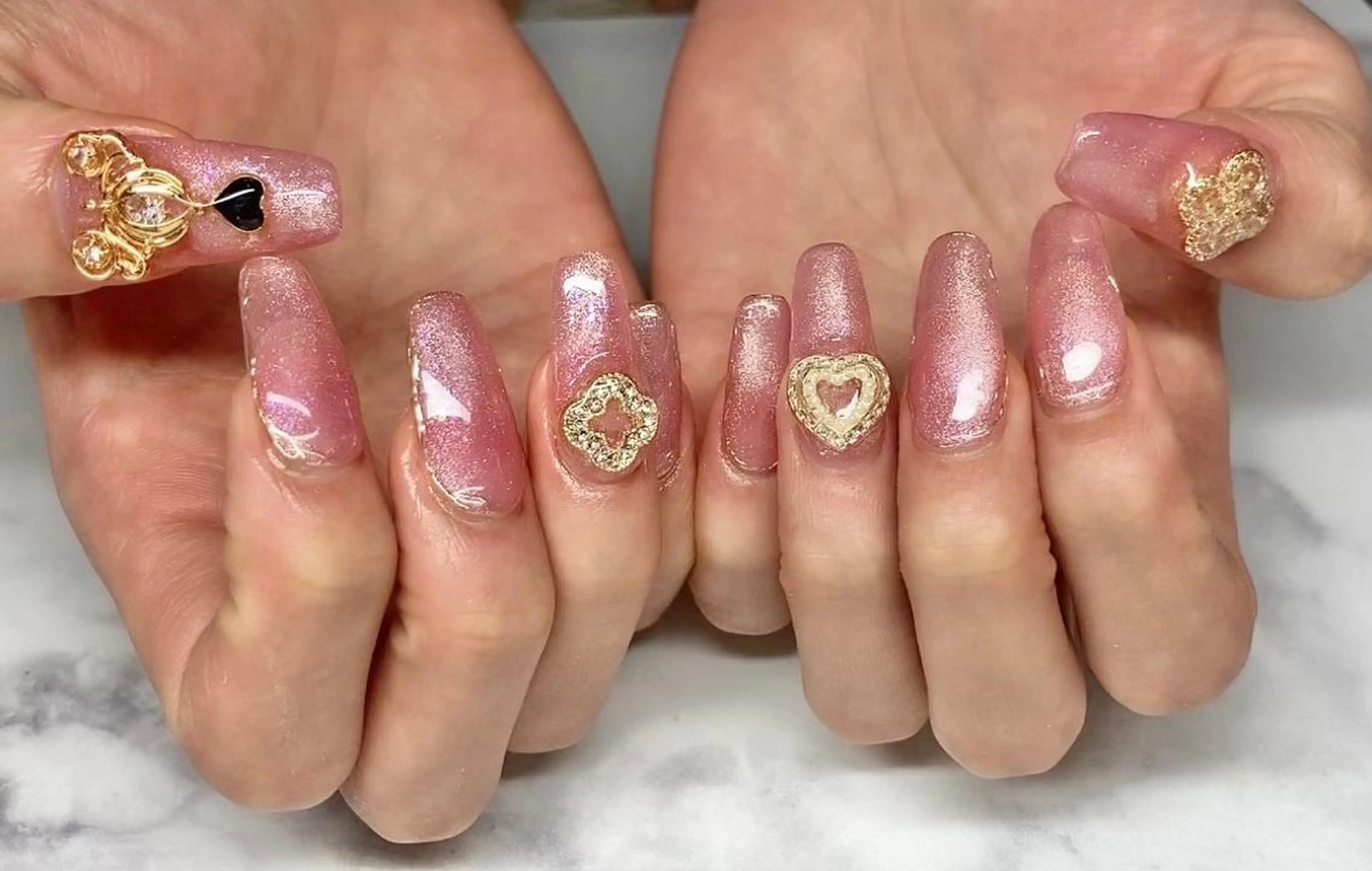 ネイル 長さ出し ジェルネイル 韓国ネイル マグネットネイル 持ち込み ハンドネイル Nail&eye Belire 新宿のネイルデザイン