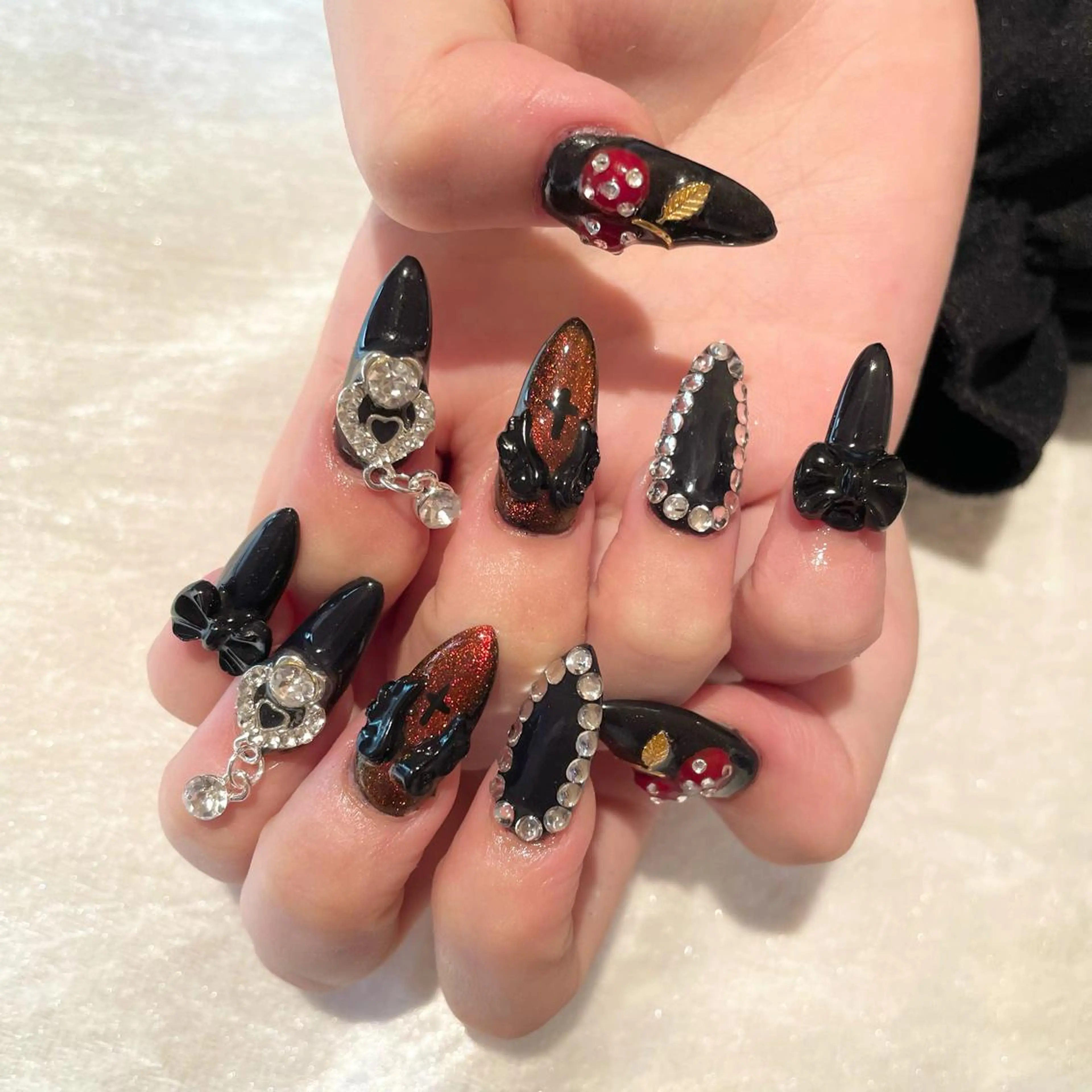 ネイル ドライヘッドスパ 名古屋駅徒歩5分のエステ・リラクイメージ