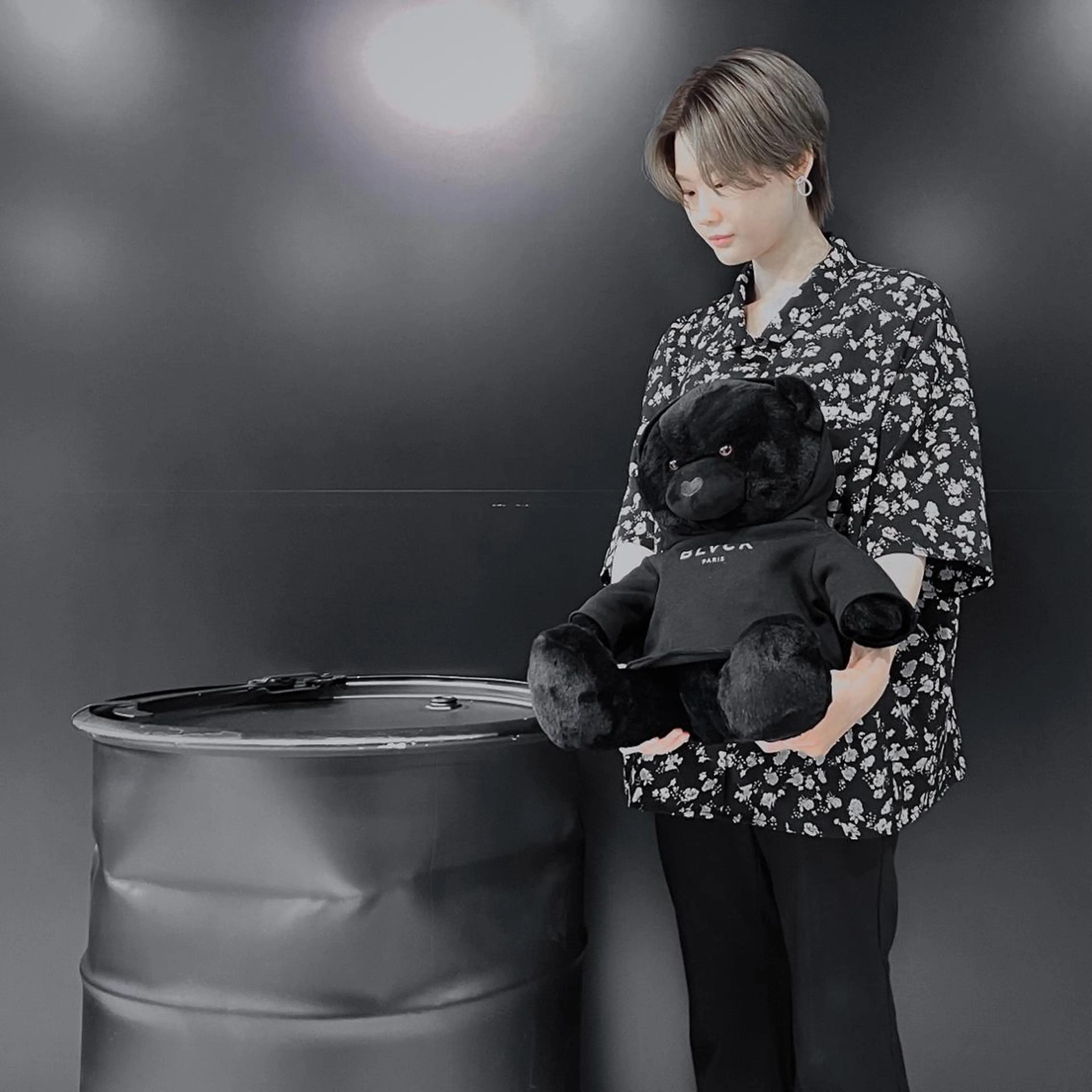 ミディアム カラー メンズ ミディアムパーマ メンズブリーチ ビジネス センターパート ダウンパーマ カット ヘアカラー トリートメント ヘアセット メンズサロン【owl 心斎橋】難波/アメ村のヘアスタイル