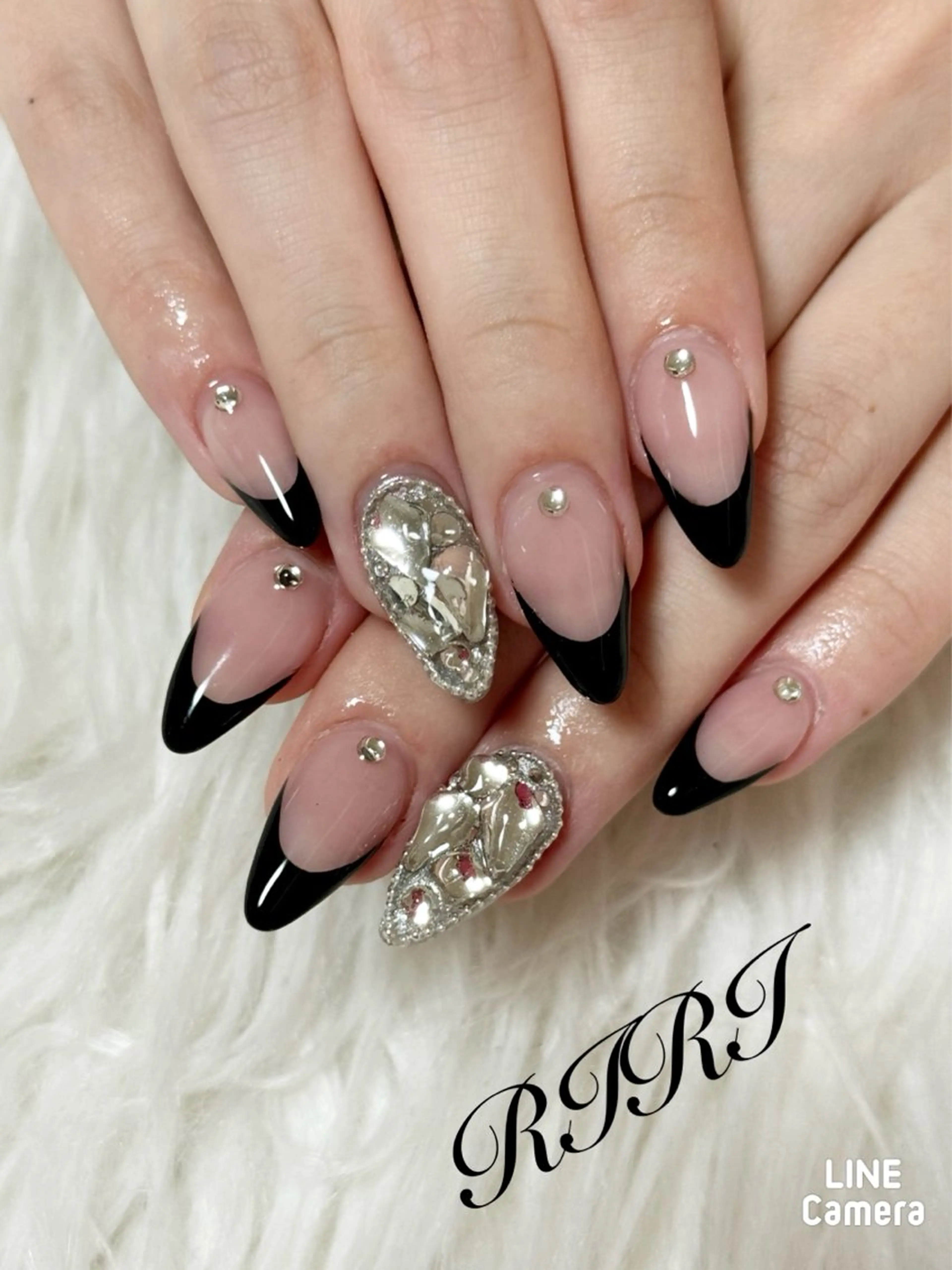 ネイル フレンチネイル ジェルネイル ロングネイル スカルプネイル シンプルネイル ハンドネイル riri オーナーのネイルデザイン