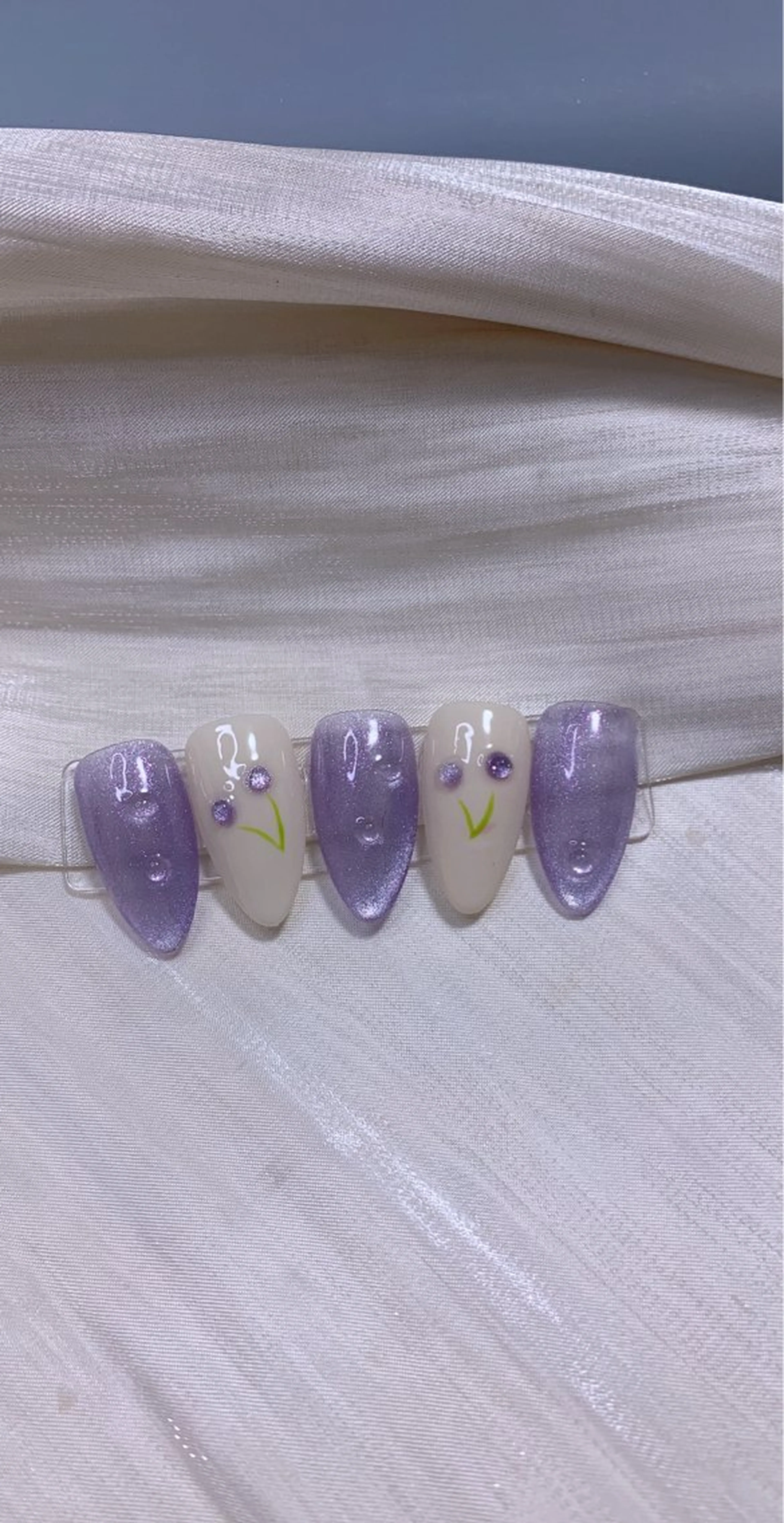 ネイル キラキラネイル ぷっくりネイル シンプルネイル Cute Tips nailのネイルデザイン