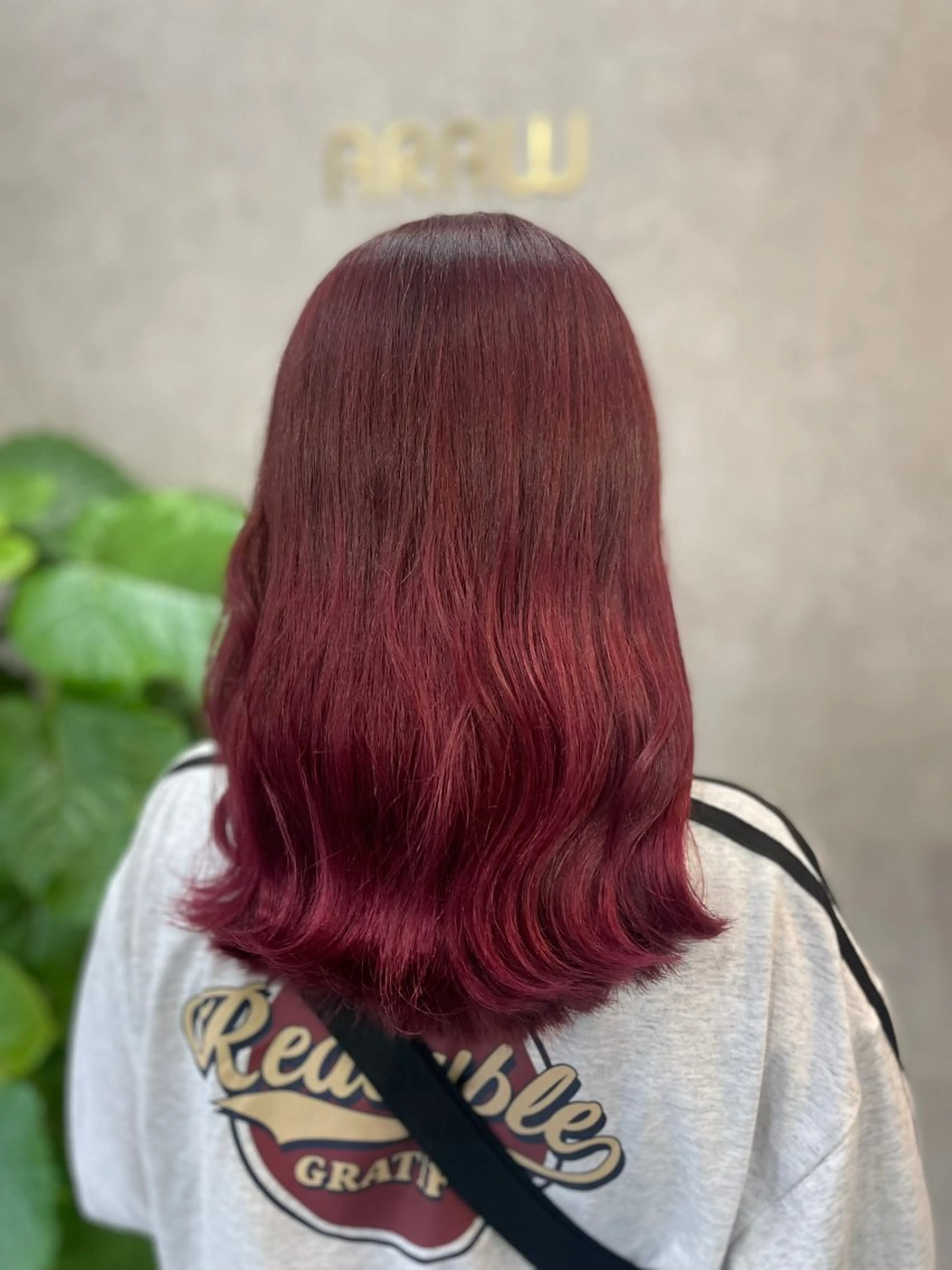 セミロング カラー レッドカラー BOTANIUM.An所属・BOTABIUM nanamiのヘアスタイル