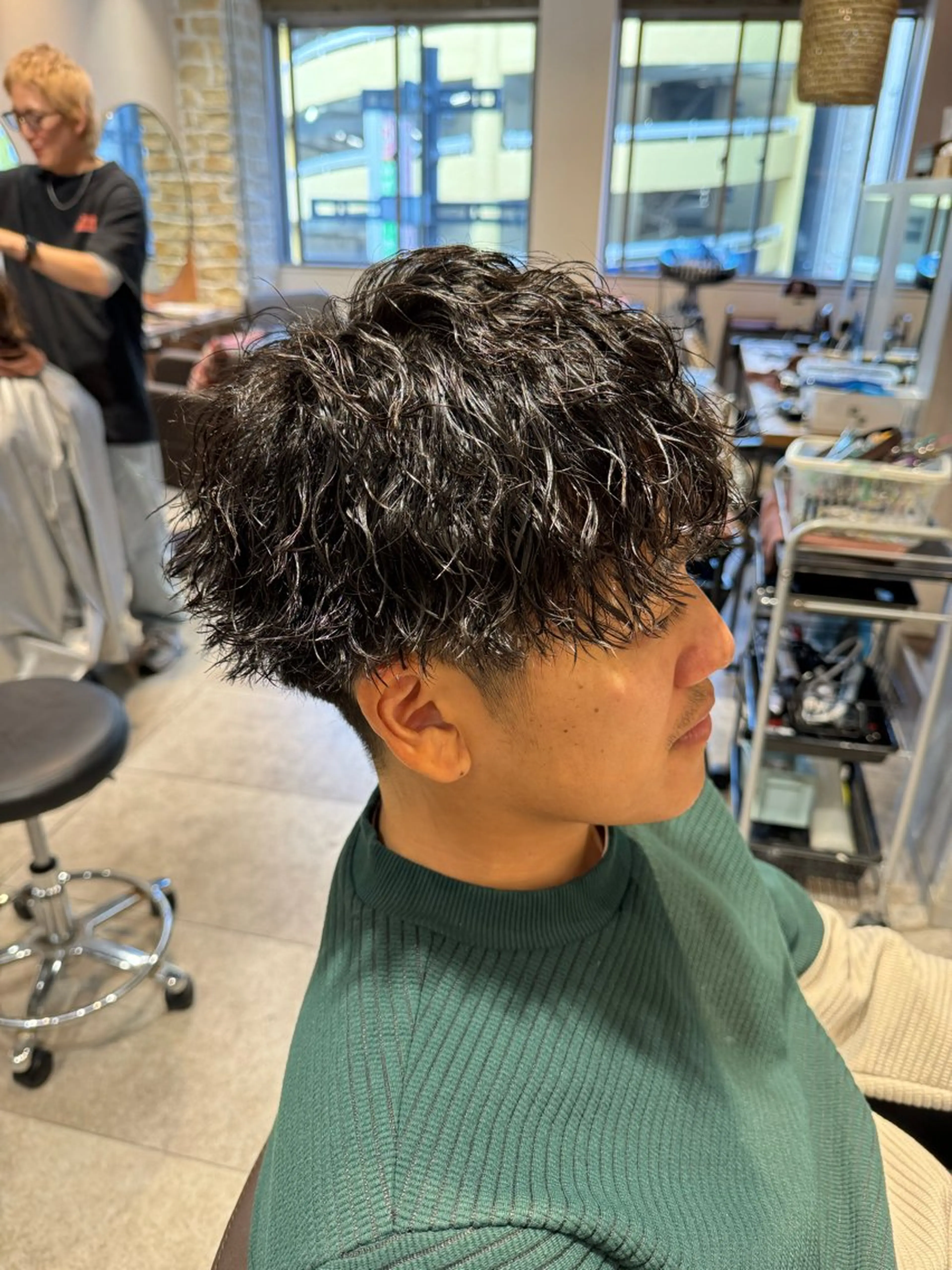 メンズ メンズパーマ 波巻きパーマ カット パーマ メンズ特化 TAKUYAのヘアスタイル