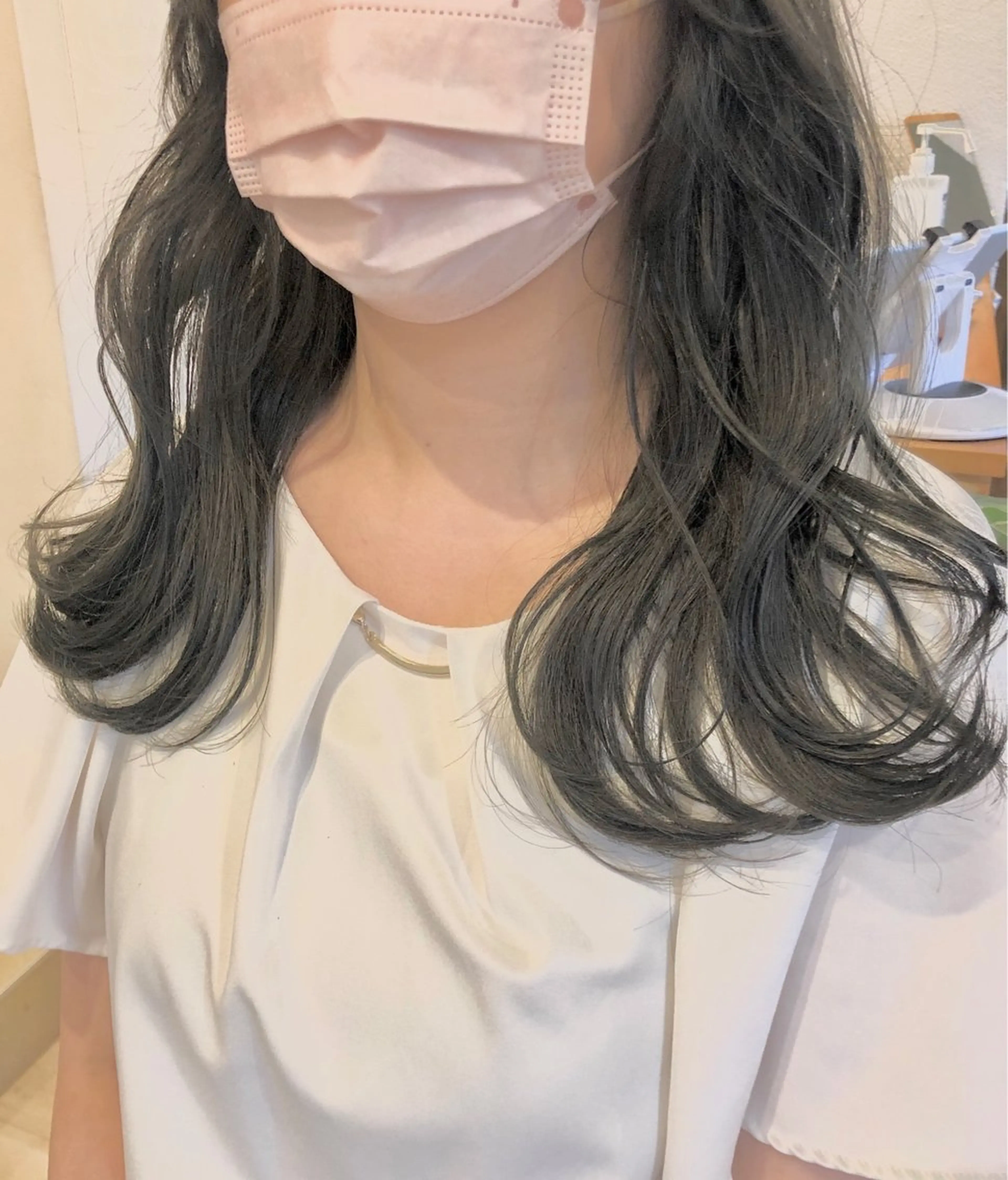 セミロング カラー パーマ ヘアアレンジ ケアカラー ダブルカラー グレージュ オリーブグレージュ オリーブグレー カット ヘアカラー トリートメント 【ツヤ髪美容師】 ツダケイスケのヘアスタイル