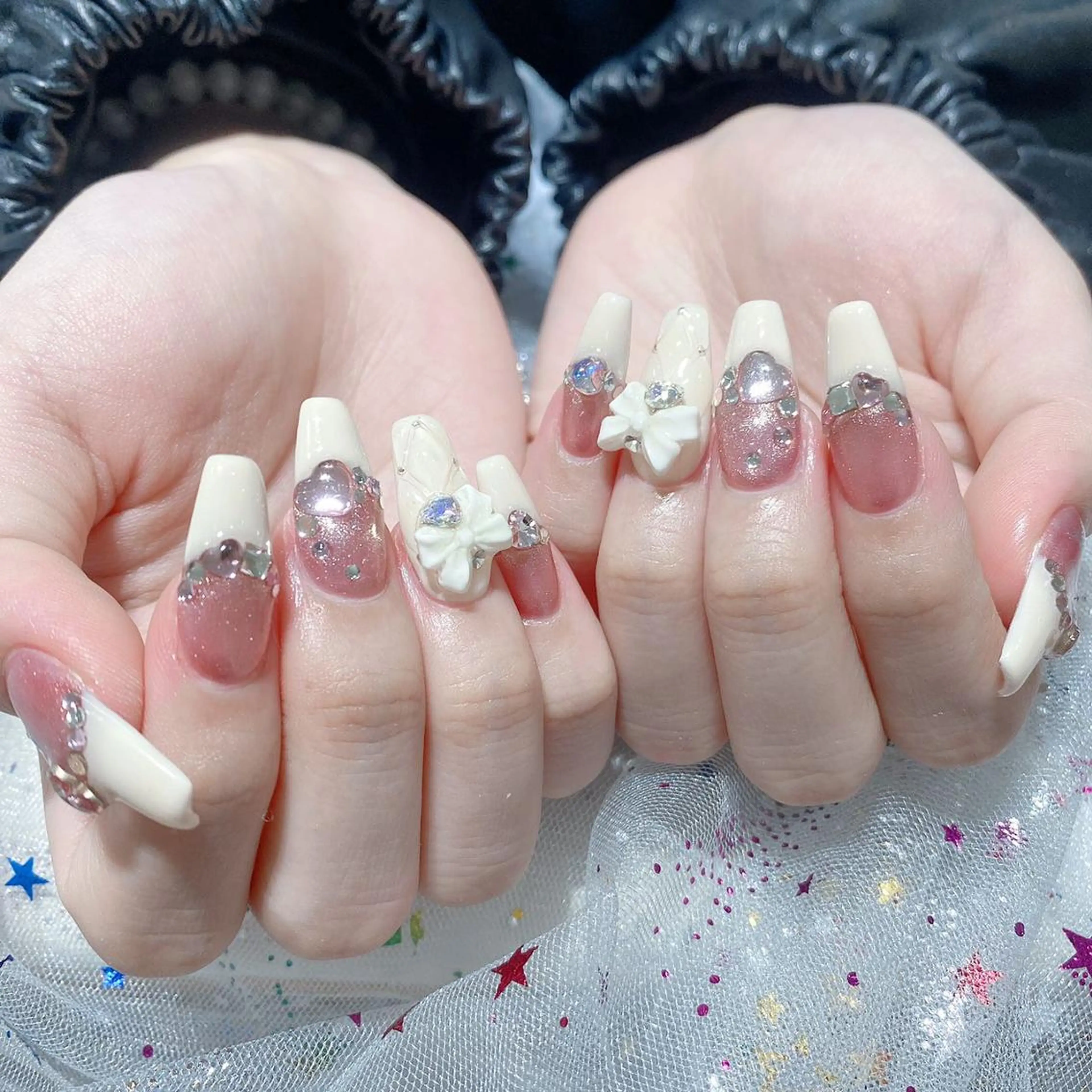 ネイル アートネイル 長さ出し ネイルチップ Queens 榊 まおのネイルデザイン