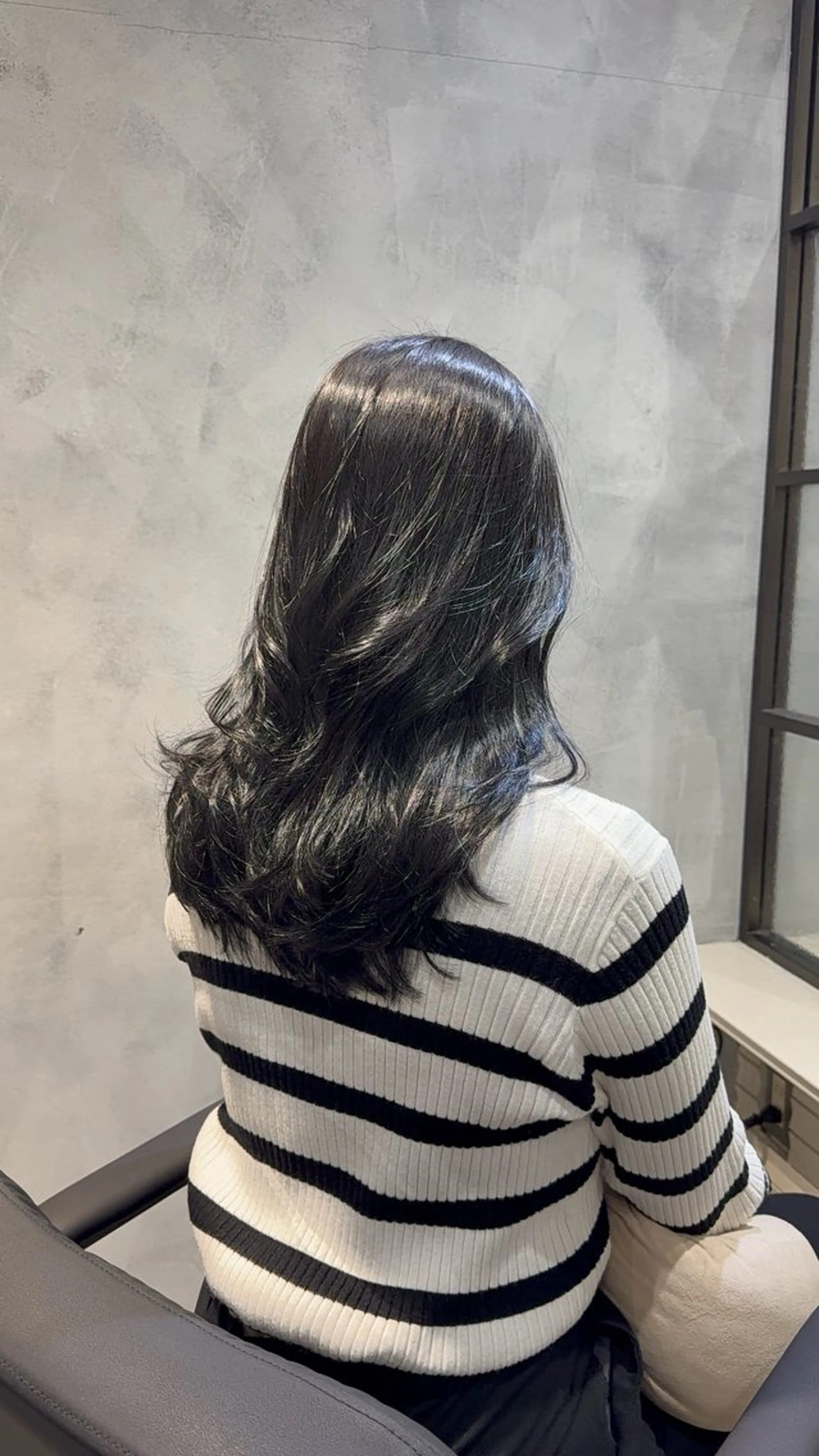 セミロング カラー カット ヘアカラー トリートメント 【銀座】艶髪/上品な カラー特化/涼/駅近のヘアスタイル