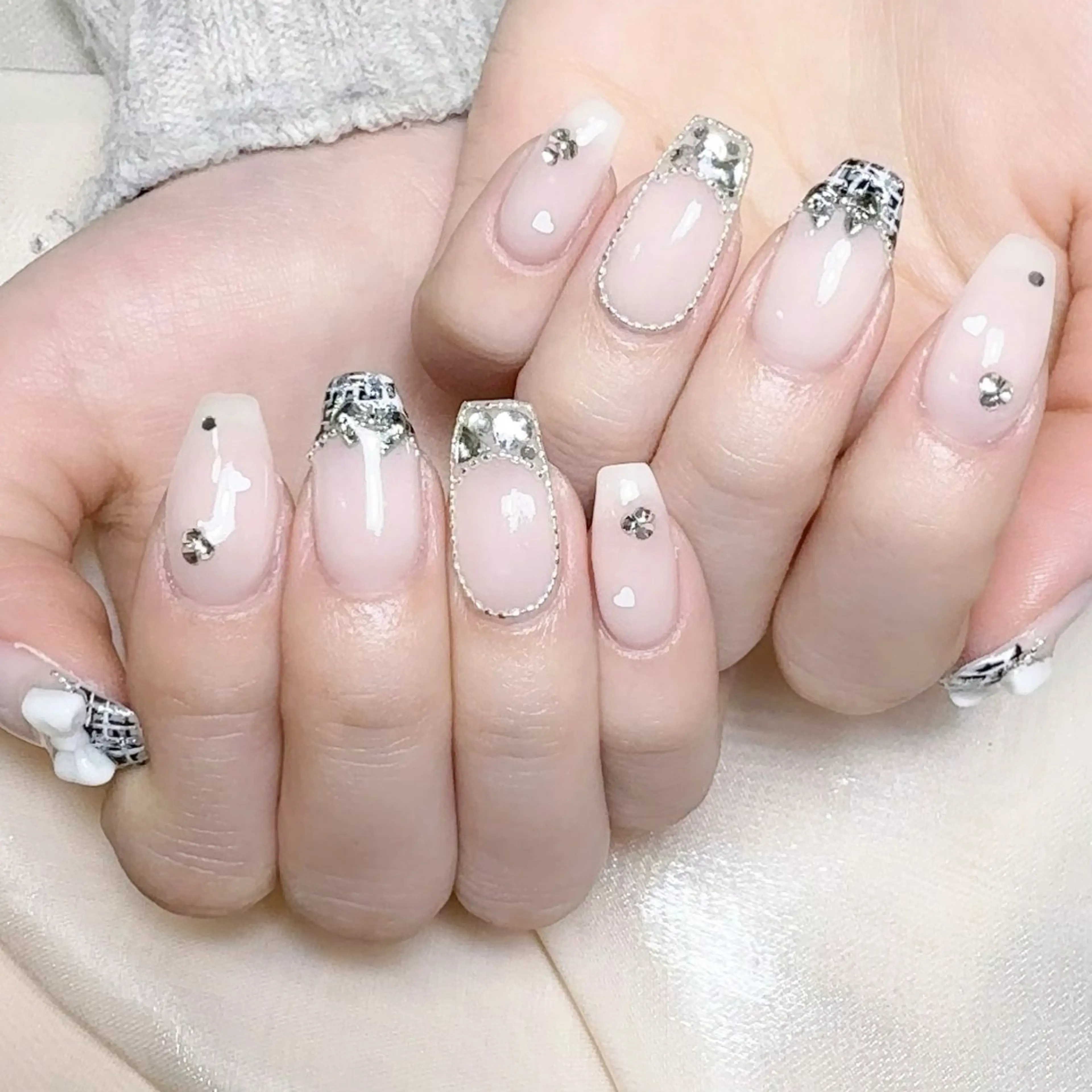 メンズ ネイル メンズ韓国風 アートネイル オーロラネイル ガーリー キラキラネイル ハンドネイル Nail salon 木にいるのネイルデザイン