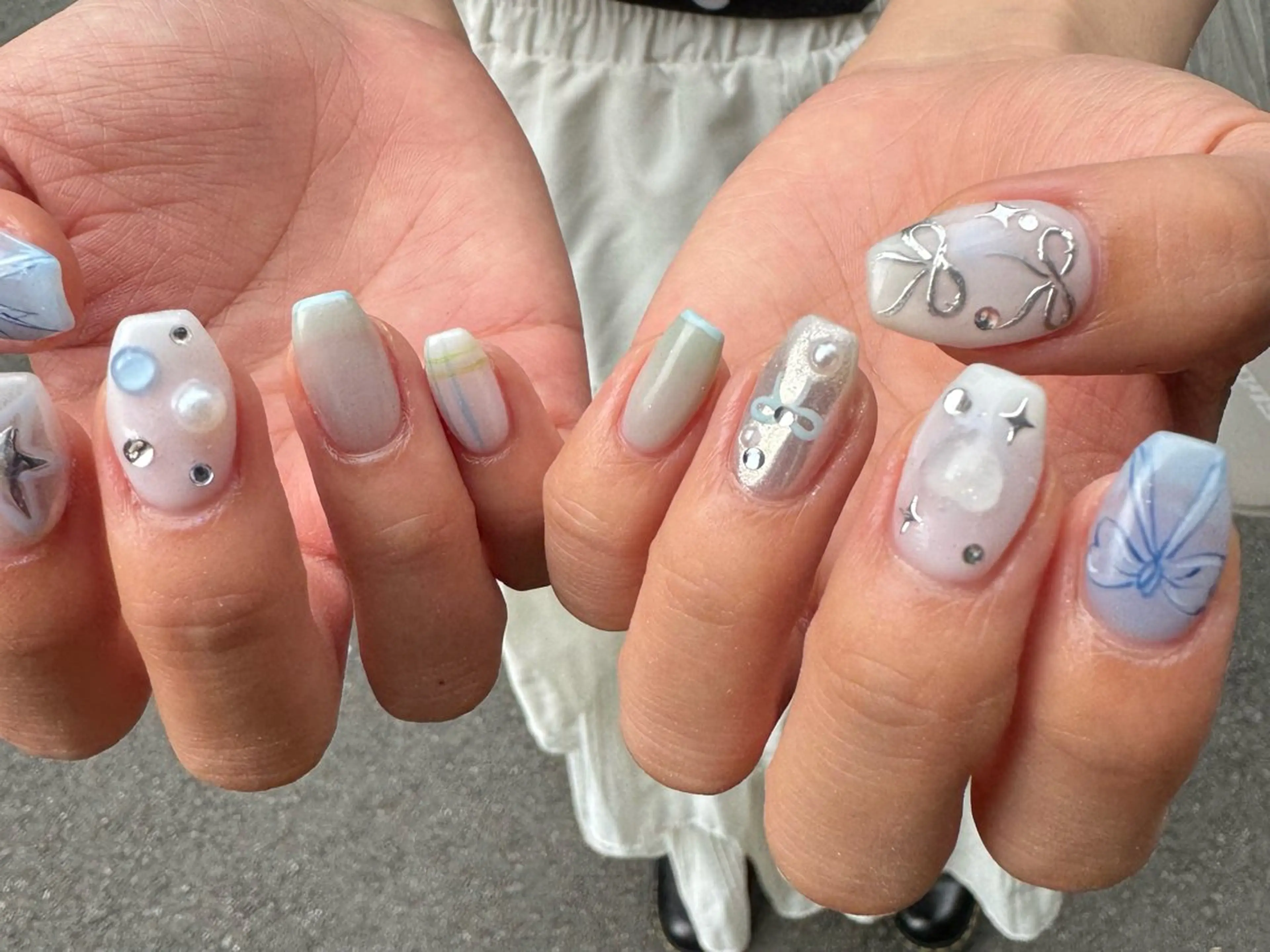 ネイル フラッシュネイル 韓国ネイル ラメ(グリッター) ラメグラデーション マグネットネイル MH_ Nailのネイルデザイン