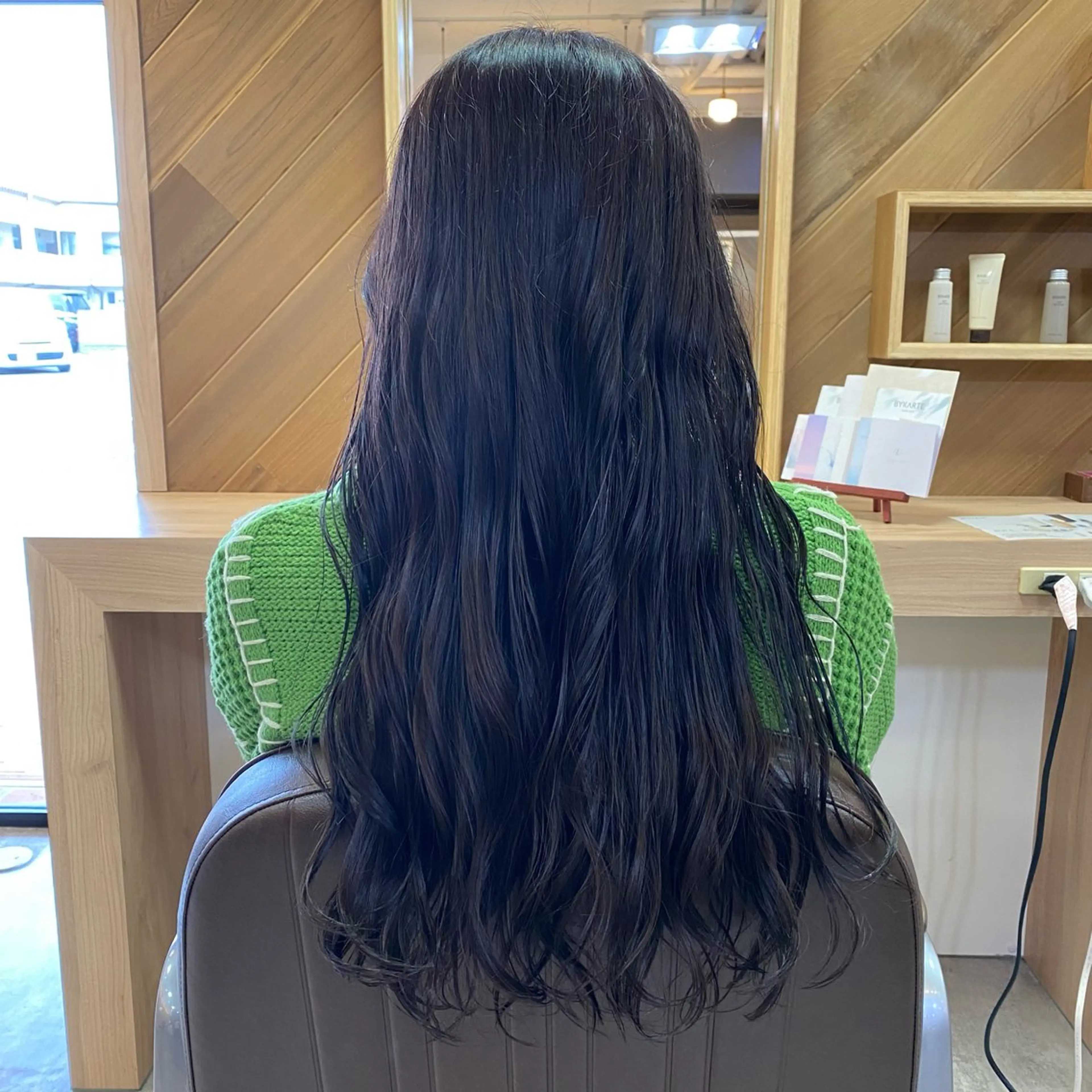 ロング カラー 透明感カラー ラベンダーカラー 玉川 加菜のヘアスタイル