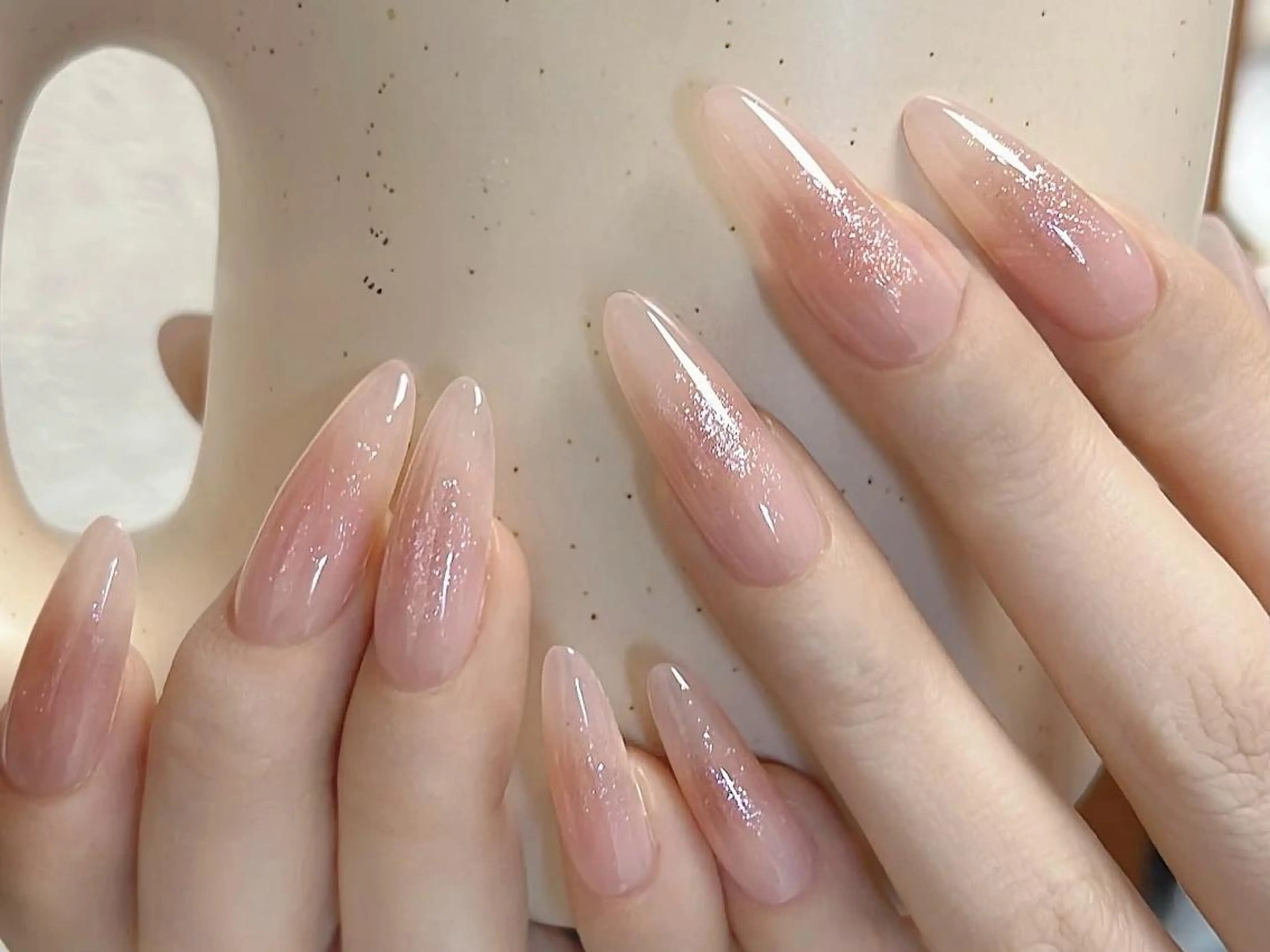 ネイル チークネイル フレンチネイル ジェルネイル ガーリー ミディアムネイル ハンドネイル ハンドケア Miu 🌟のネイルデザイン