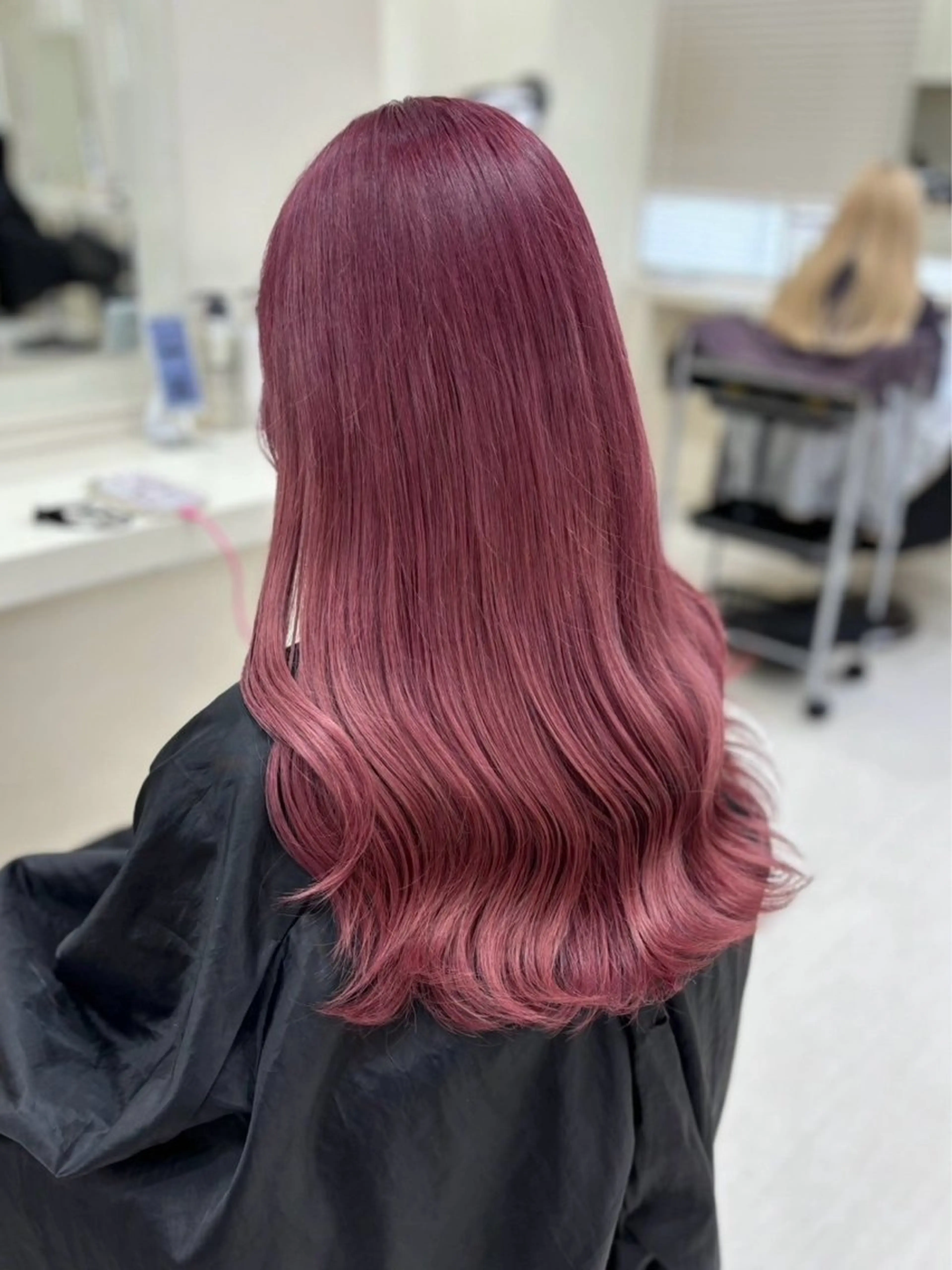 ロング カラー トレンド暖色ヘア🍒 miu🍒のヘアスタイル