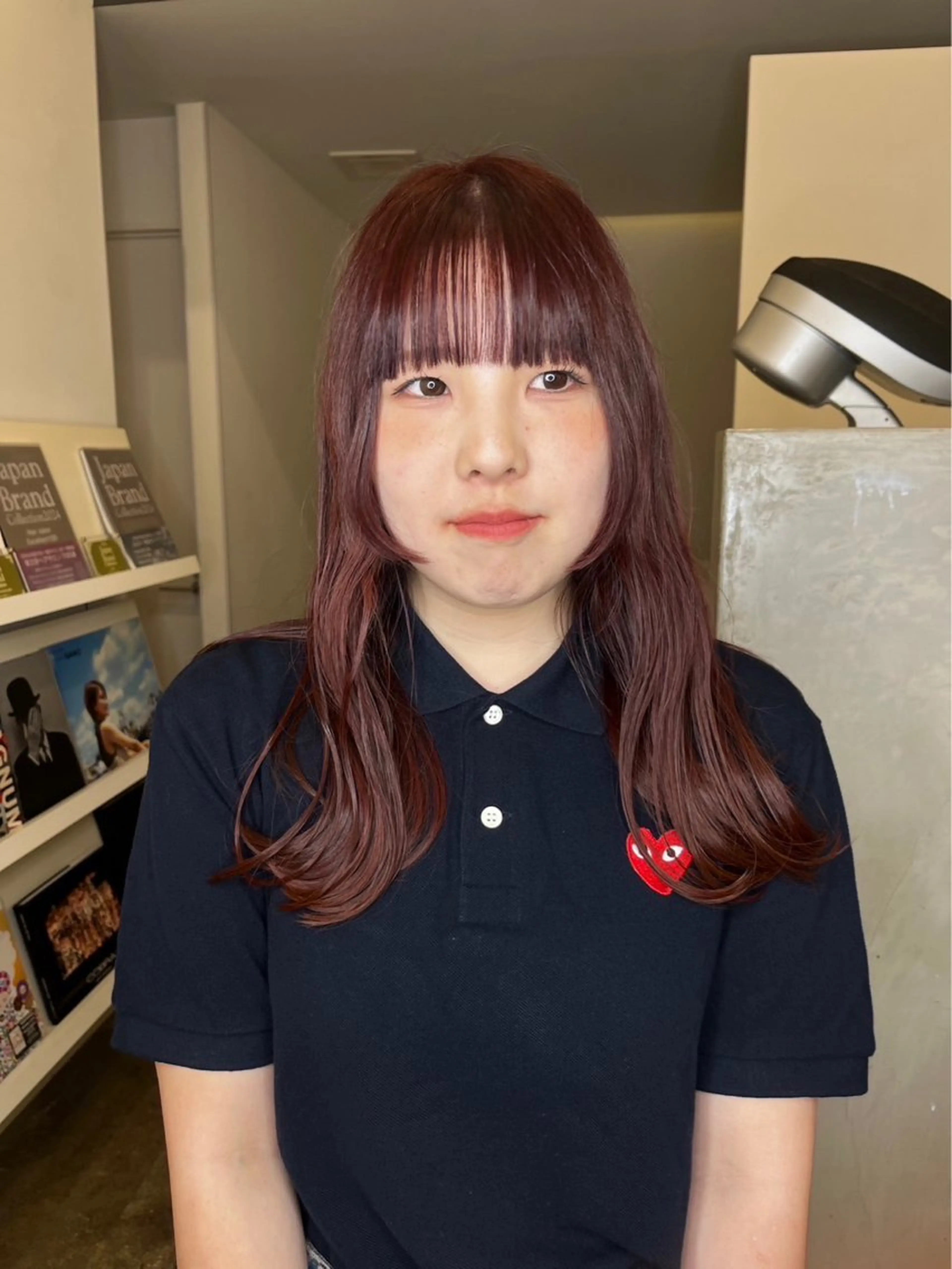 セミロング LINE.ai所属・mei／周南 ／ぷつっと／レイヤーのヘアスタイル