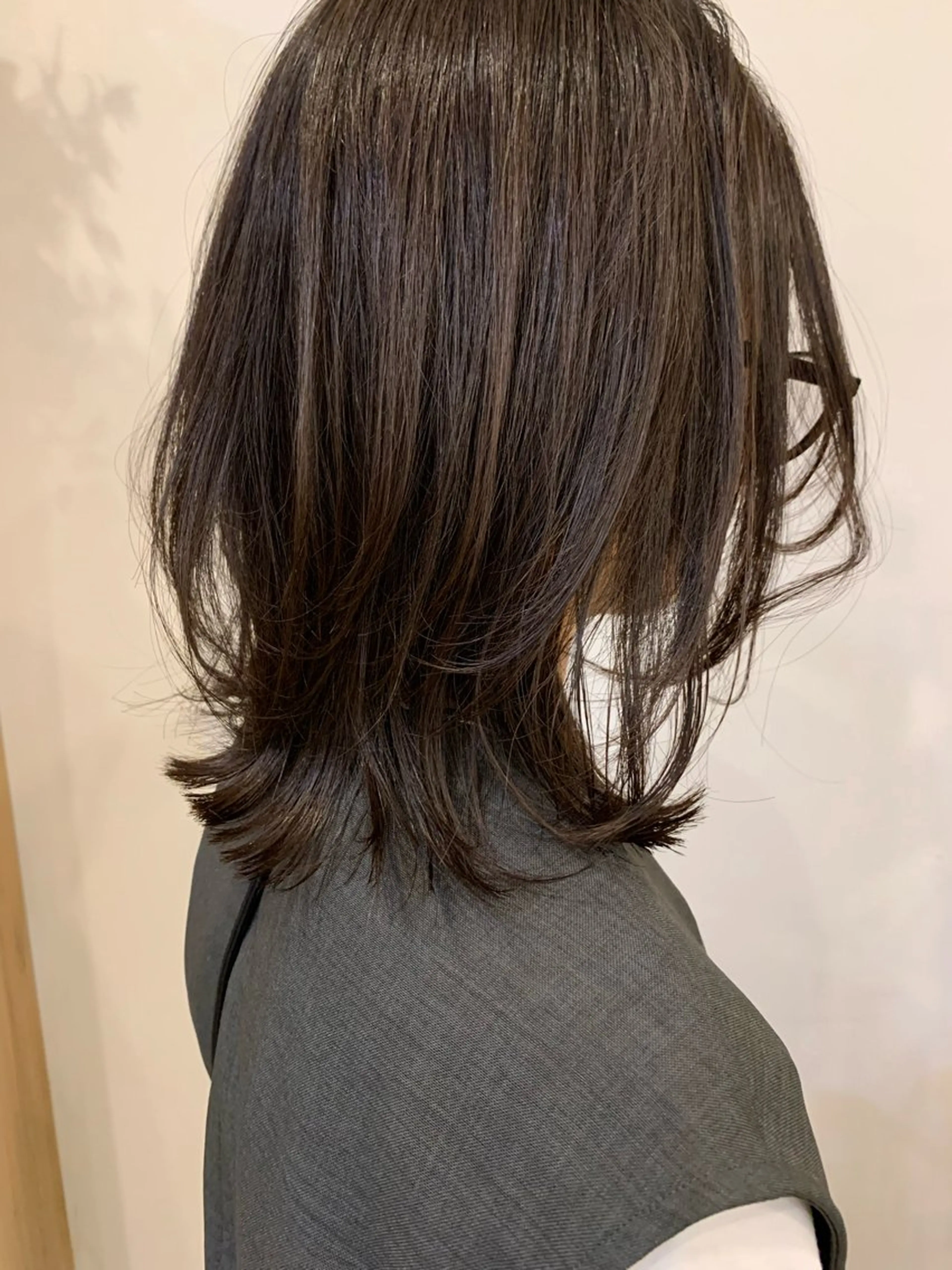 ミディアム ボブ レイヤーカット 森本 美咲のヘアスタイル