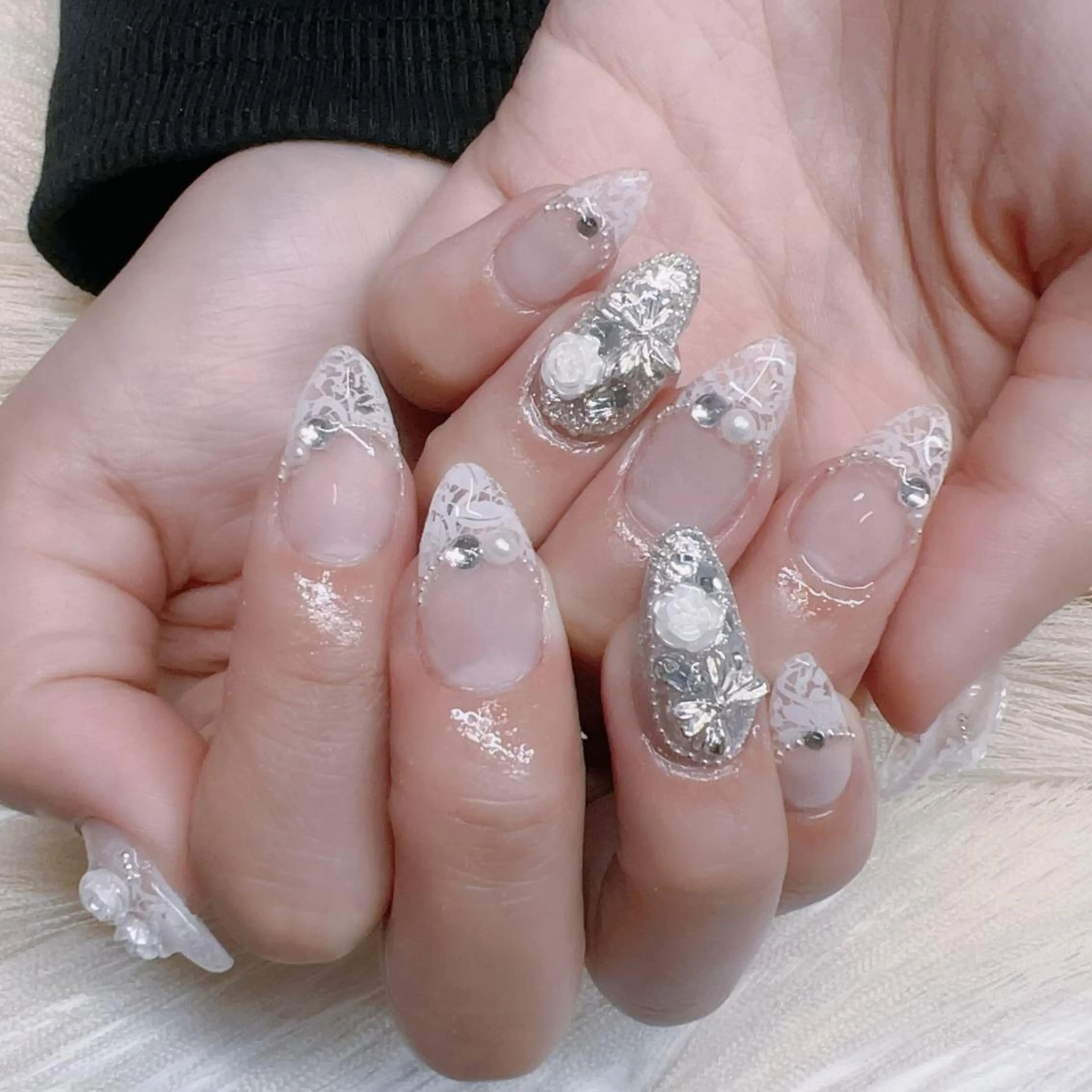 オフ🈶持ち込みアート１０本し放題ネイルの写真