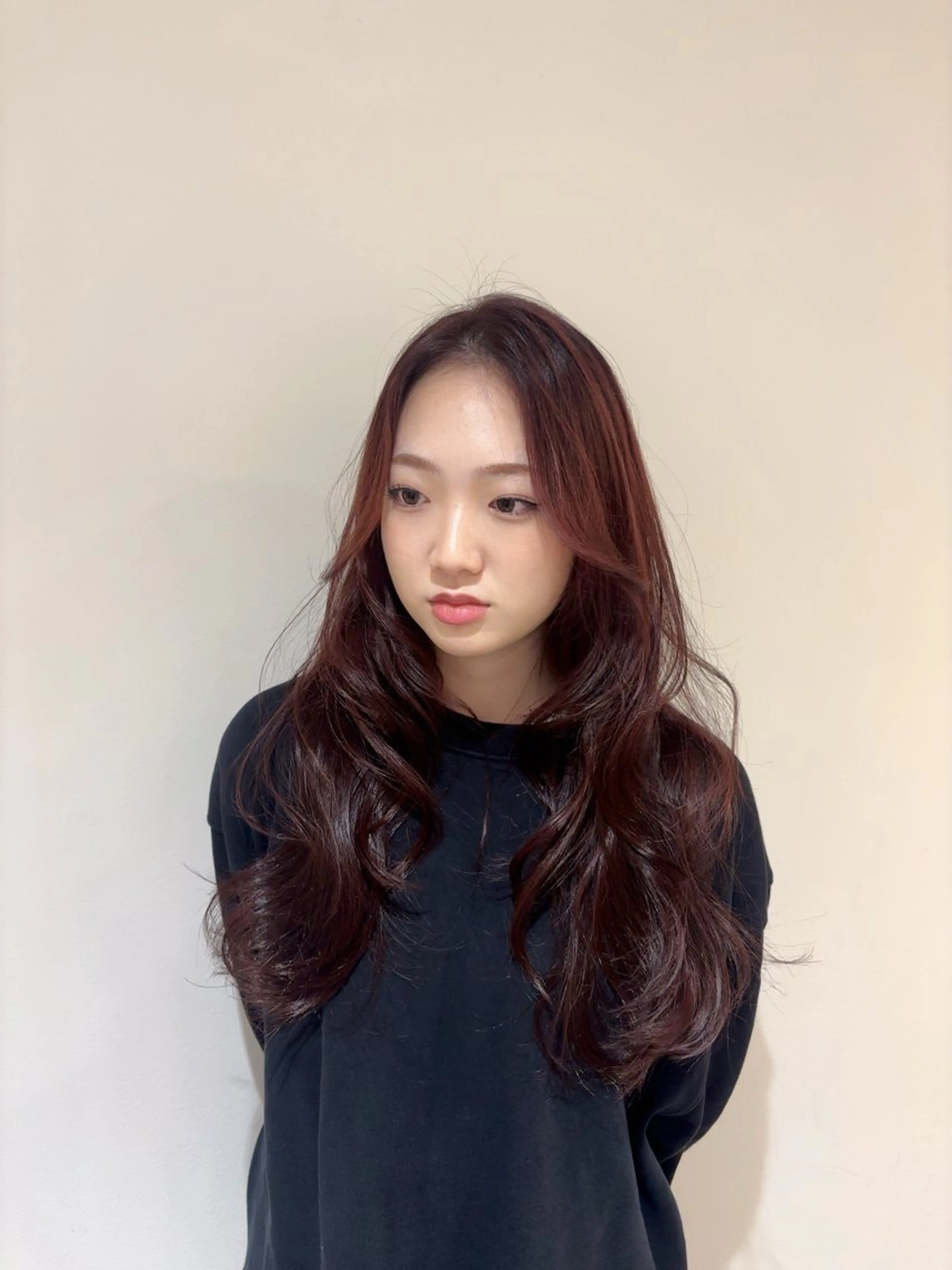 ロング カット ヘアカラー トリートメント 美髪✨艶髪✨髪質改善 カラー特化❣️二宮遥のヘアスタイル