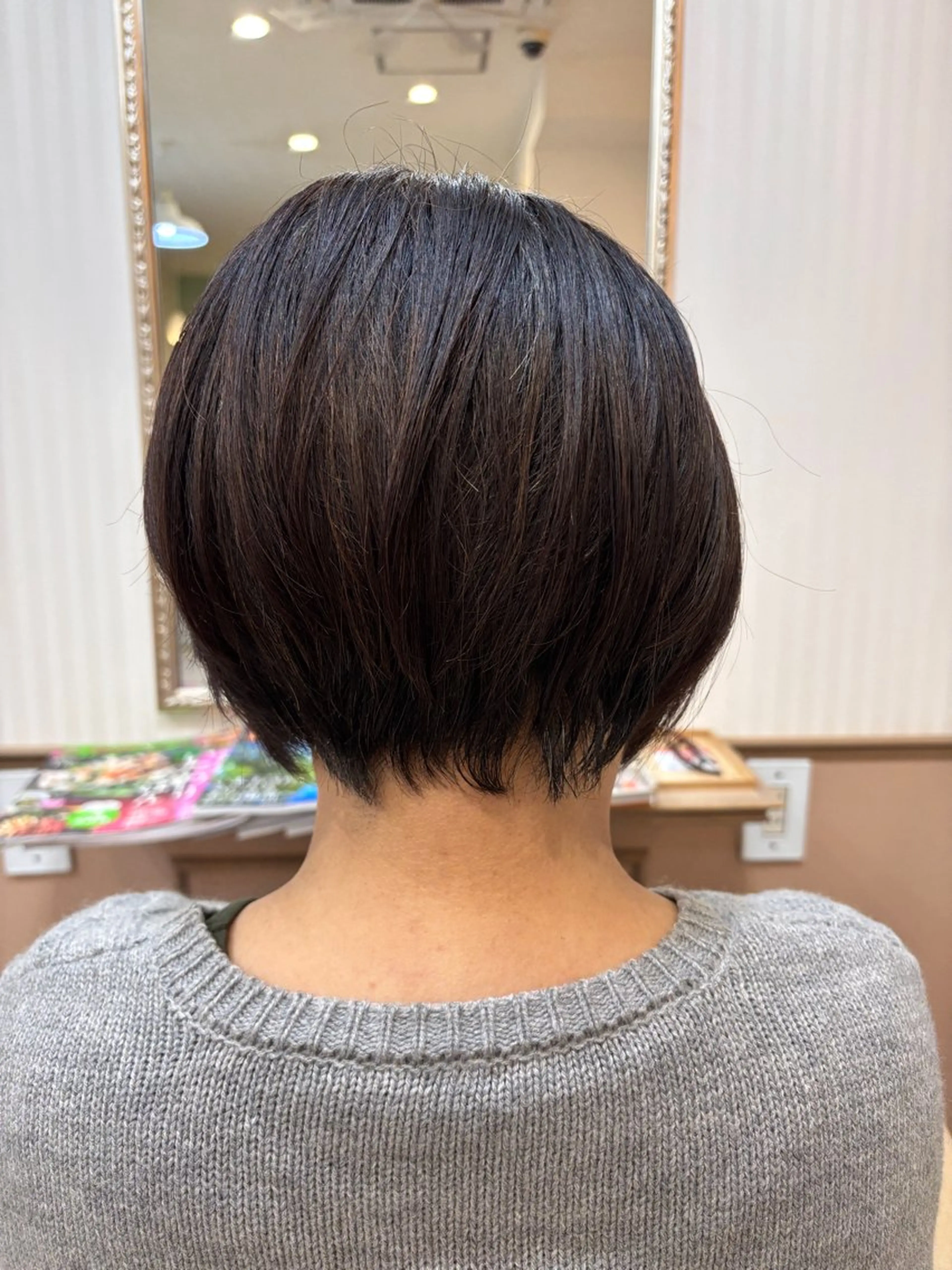 ショート シンセティックヘアデザイン所属・吉井 愛のヘアスタイル
