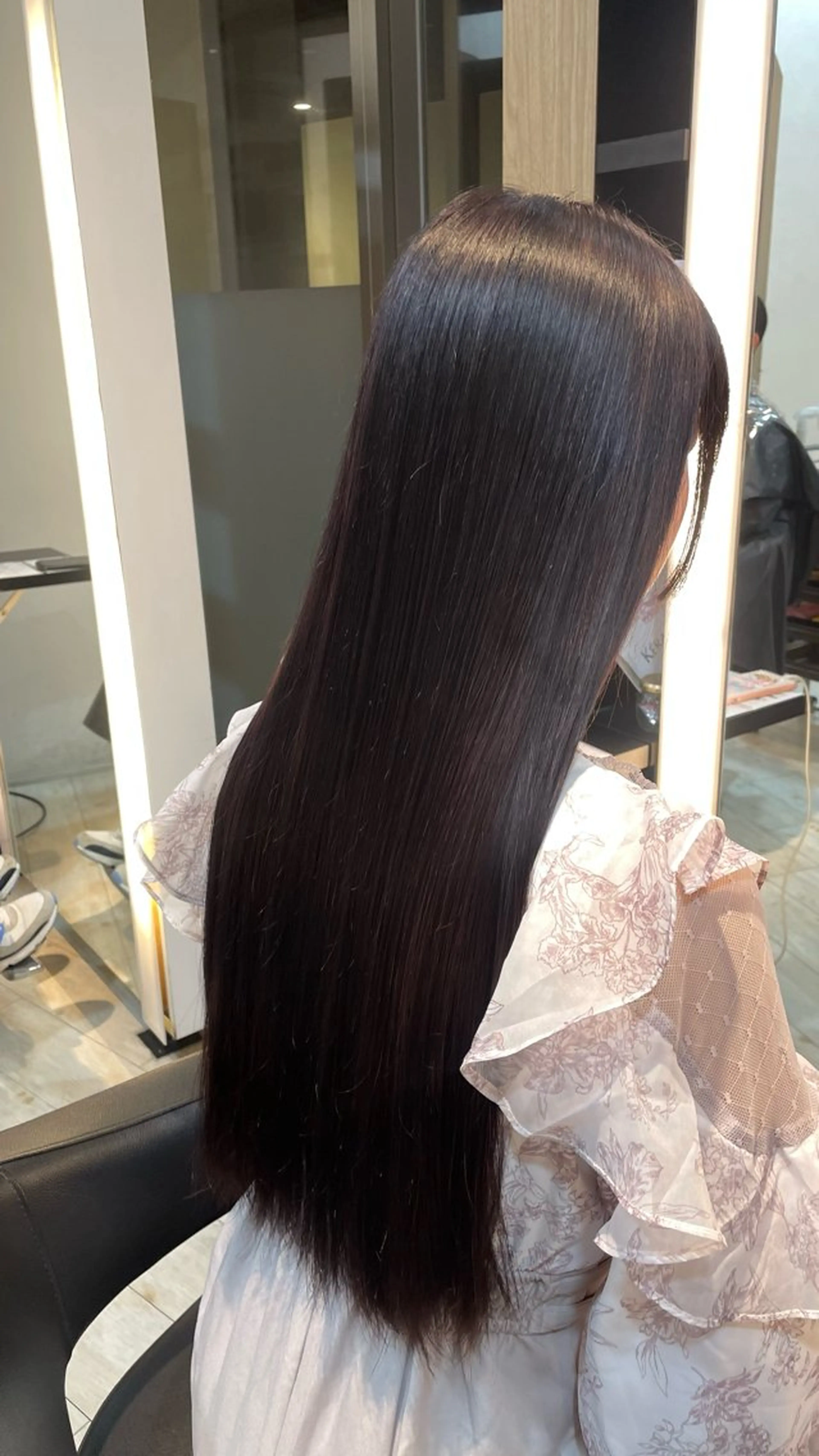 ロング カラー 黒髪 ブリーチ ピンクカラー ブリーチ/髪質改善/ ハイトーン/暖色のヘアスタイル