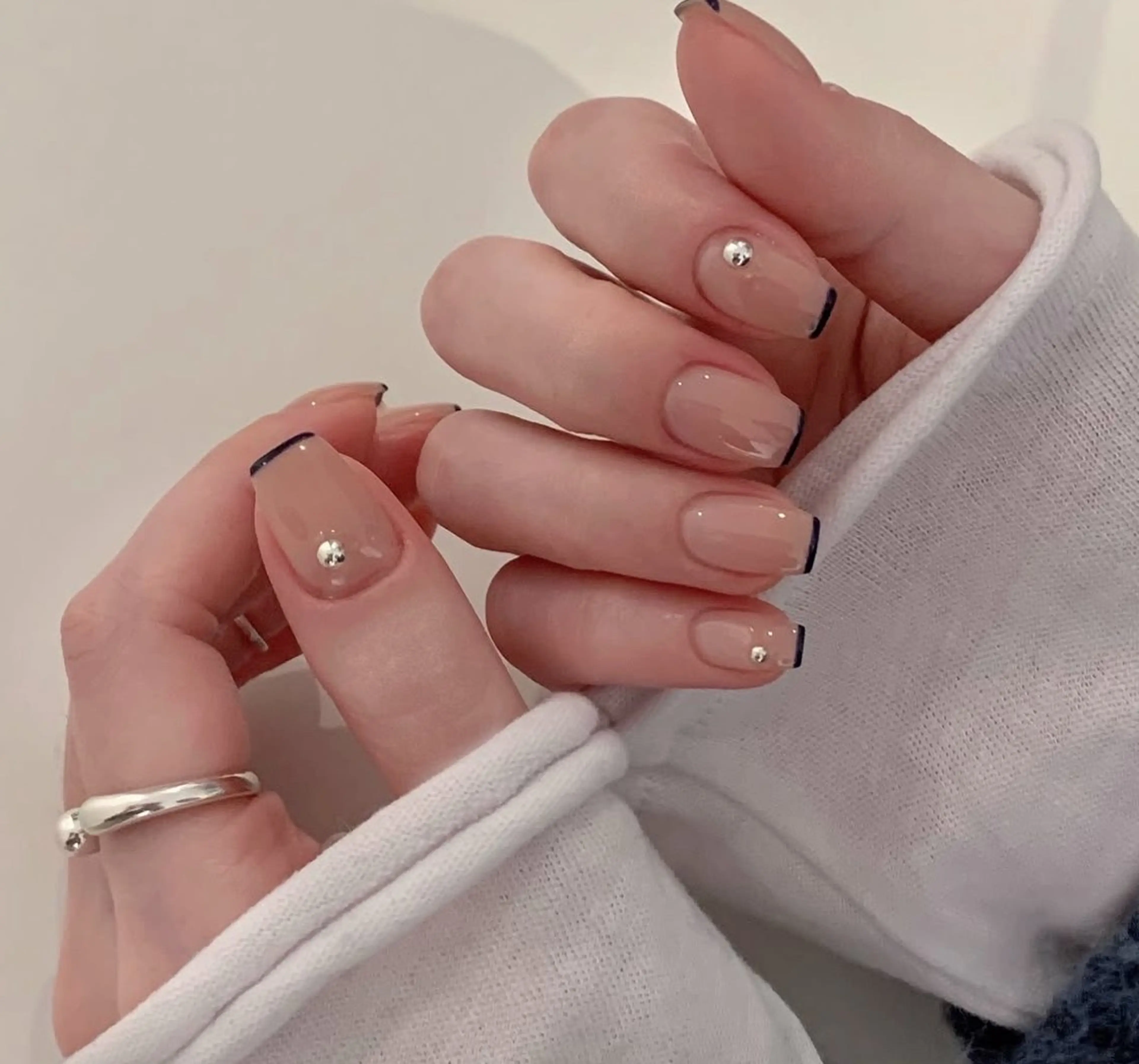 ネイル ハンドネイル 🎀PG🩵 ネイルサロンのネイルデザイン